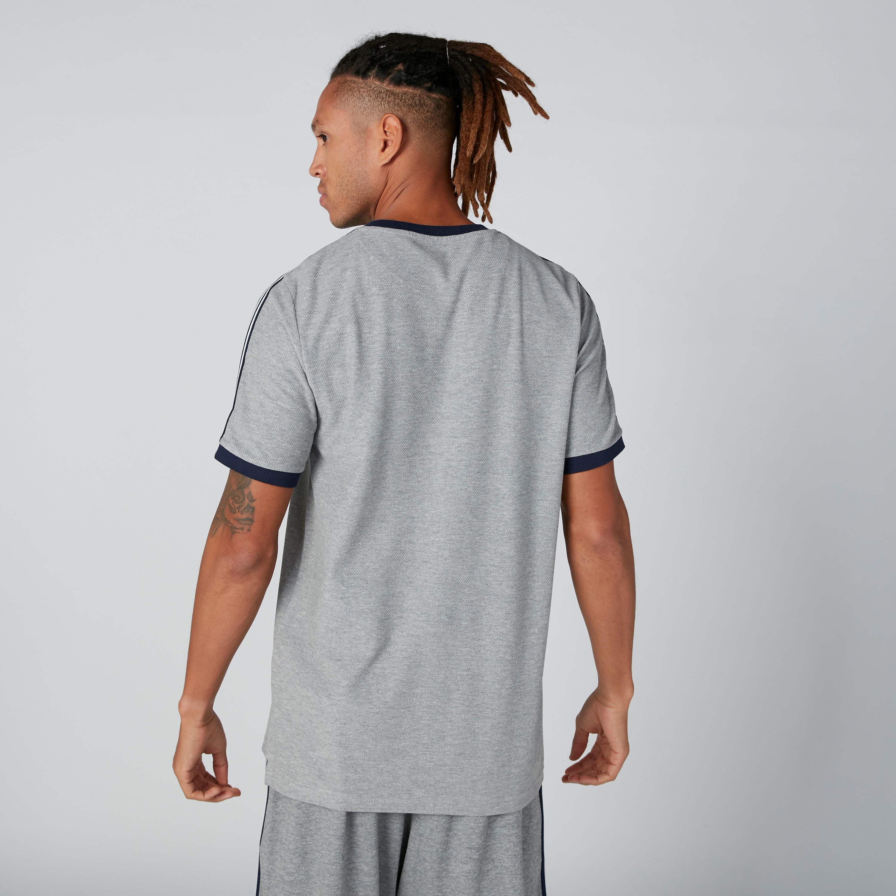 تيشيرت بقصّة واسعة وشريطة وطبعات-men-clothing-tshirtsandpolos-tshirts-image-2