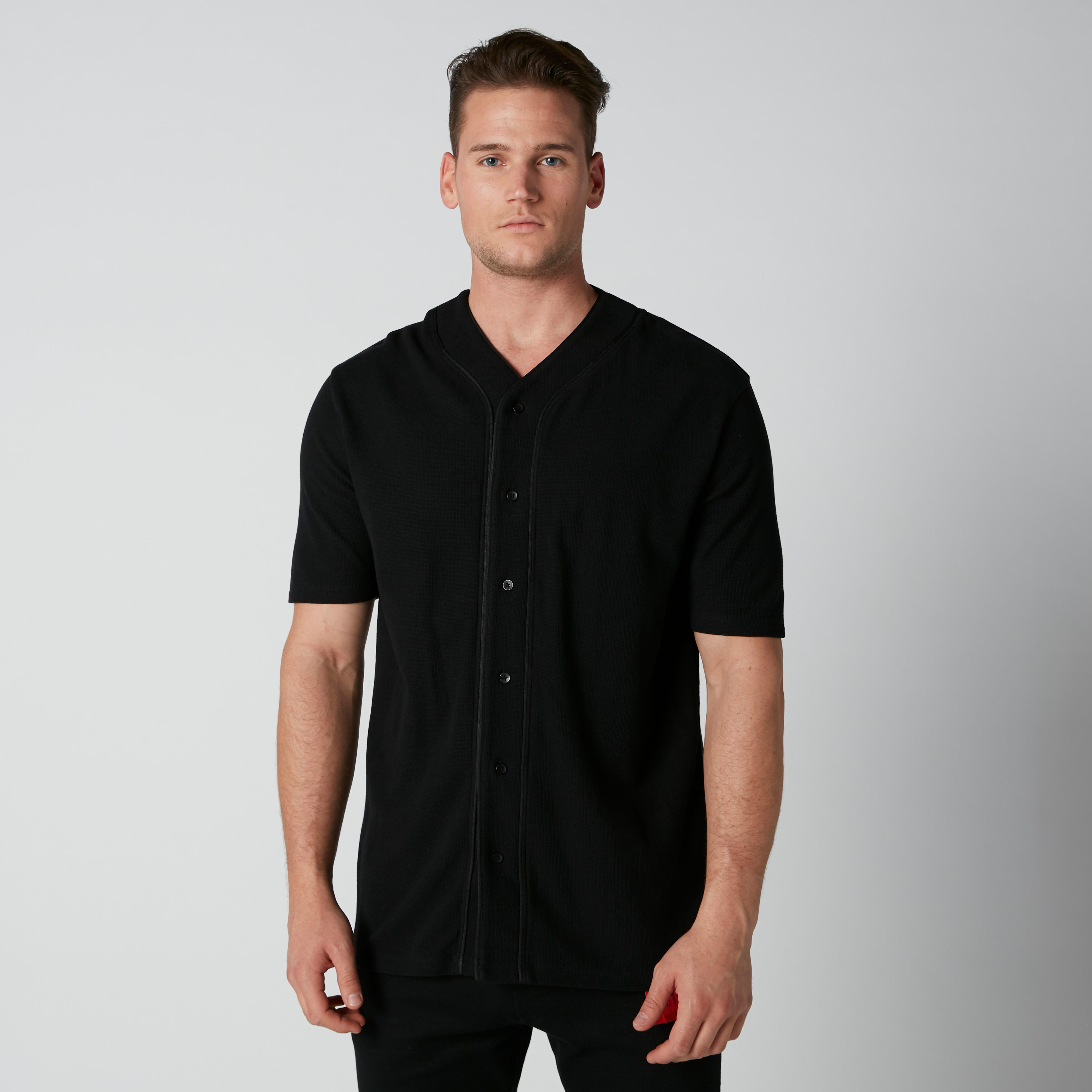 قميص بياقة V وأكمام قصيرة-men-clothing-shirts-image-2
