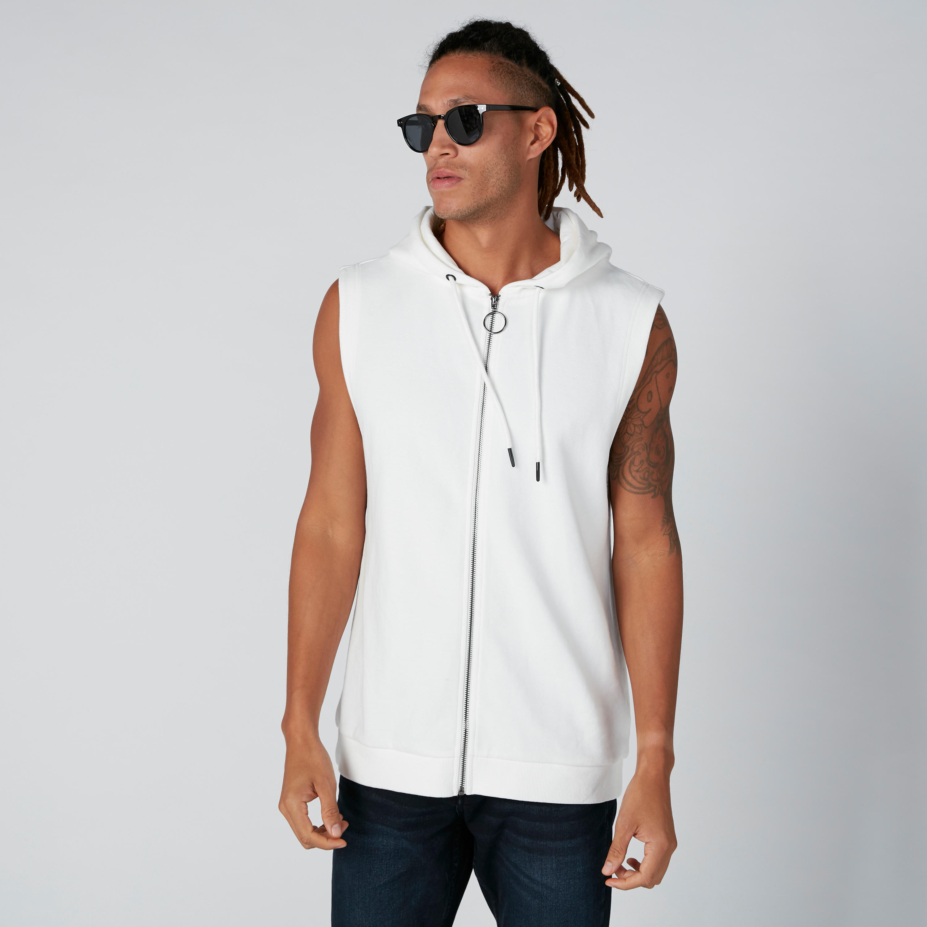تيشيرت دون أكمام بقبعة وسحاب إغلاق-men-clothing-tshirtsandpolos-tshirts-image-3