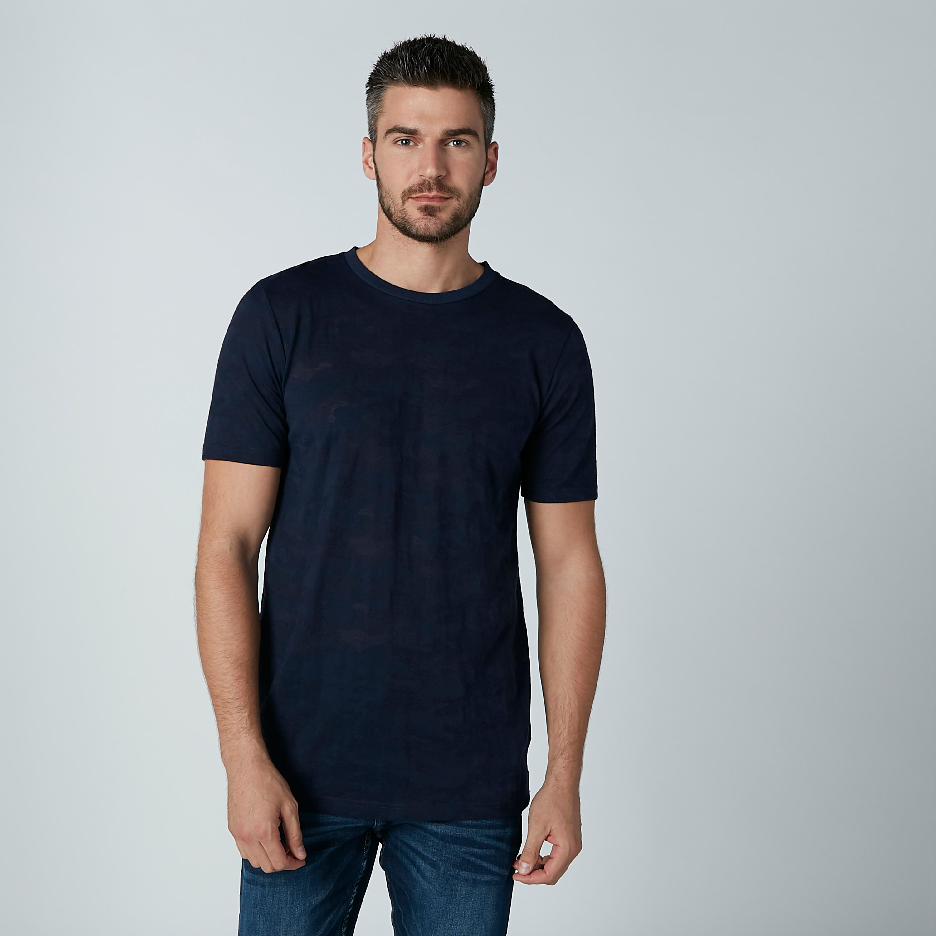 تيشيرت سادة بياقة مستديرة وأكمام قصيرة-men-clothing-tshirtsandpolos-tshirts-image-3