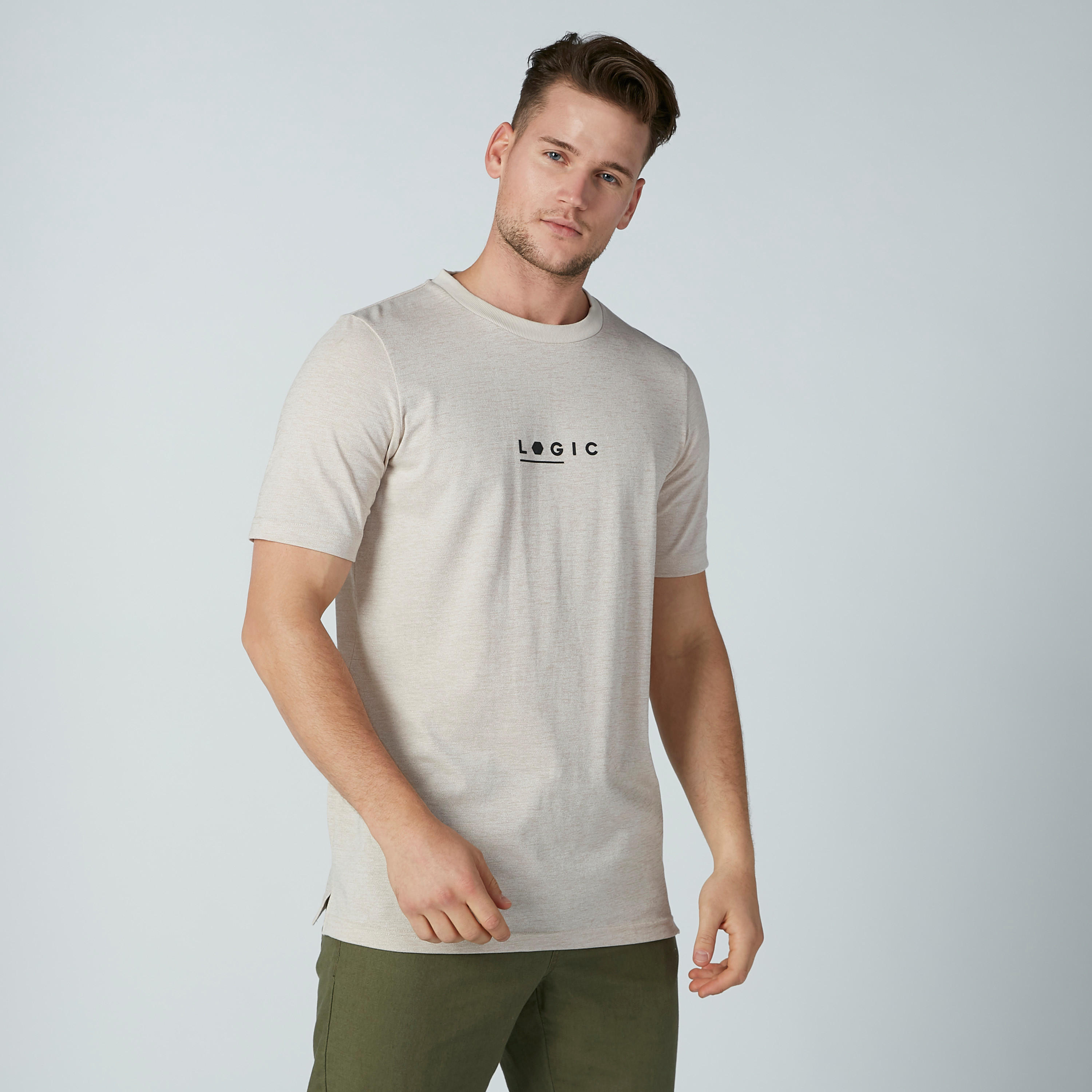 تيشيرت بياقة ضيقة وأكمام قصيرة وطبعات-men-clothing-tshirtsandpolos-tshirts-image-1