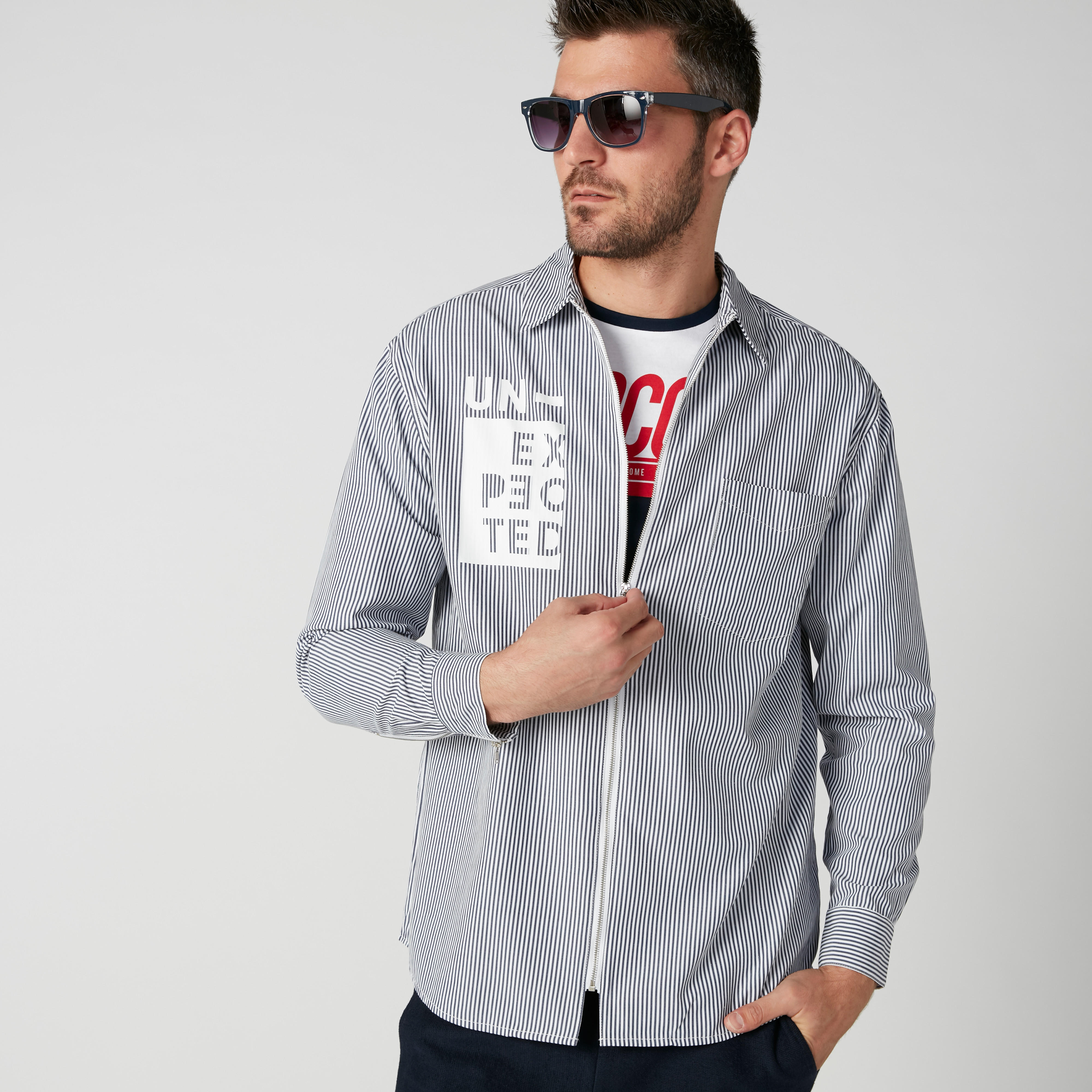 قميص مقلّم بأكمام طويلة وجيوب وسحّاب-men-clothing-shirts-image-4