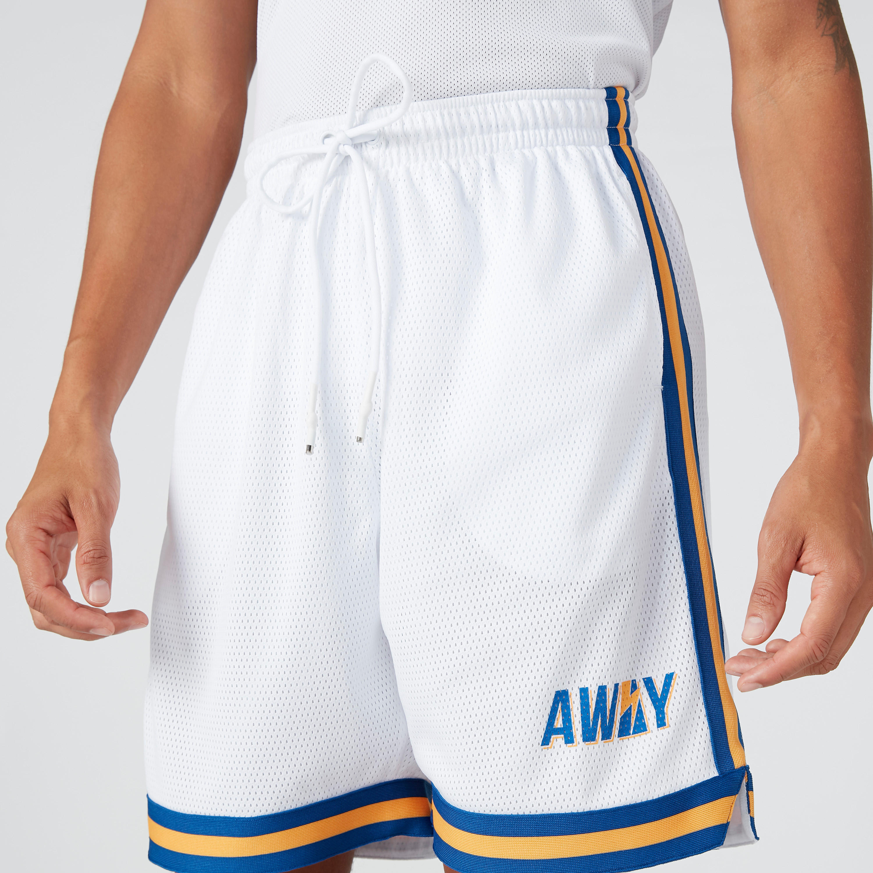 شورت بقصّة عاديّة ورباط وخصر متوسط الارتفاع وطبعات-men-clothing-bottoms-shorts-image-5