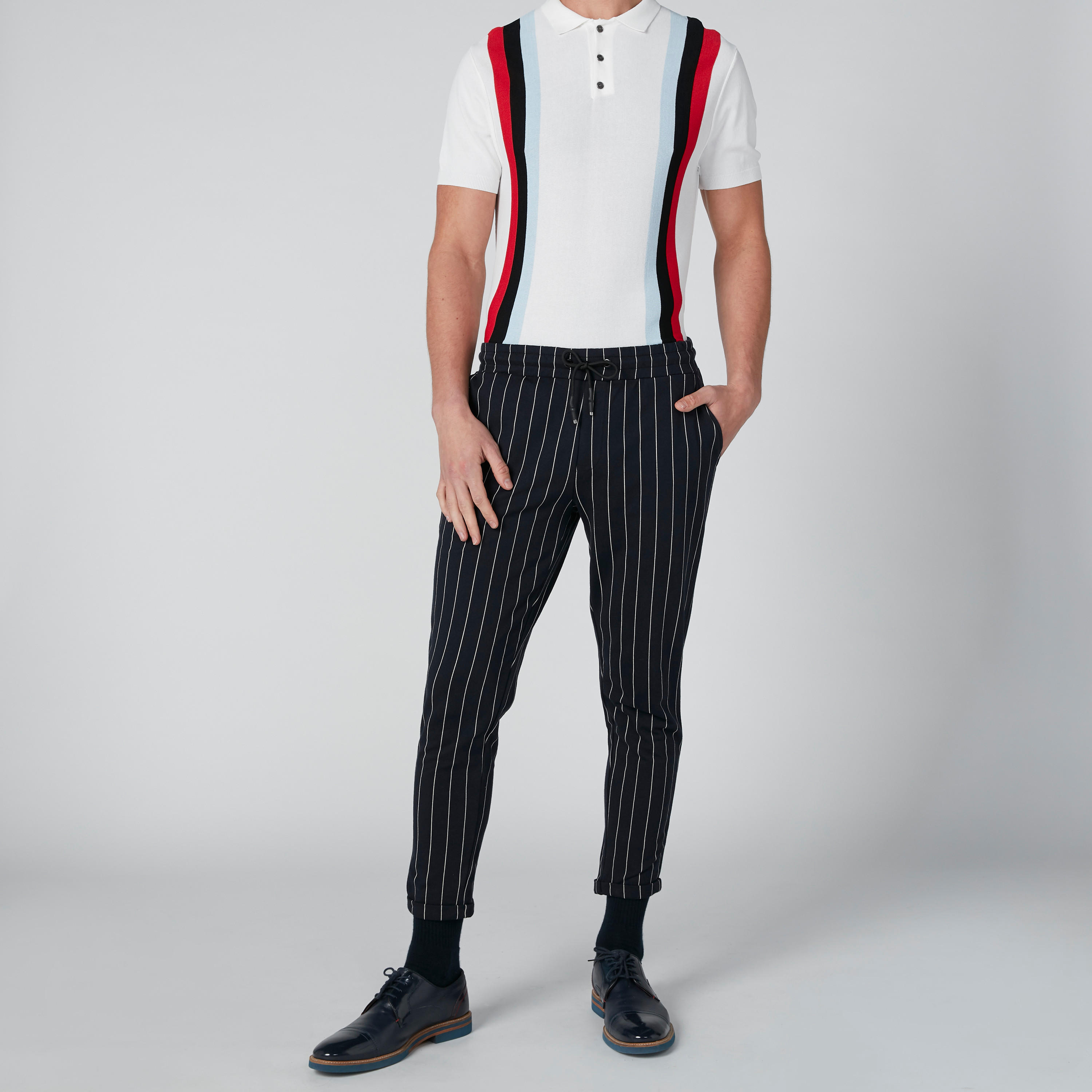 بنطال رياضي طويل مقلّم برباط وجيوب-men-clothing-bottoms-trousersandchinos-trousers-image-4