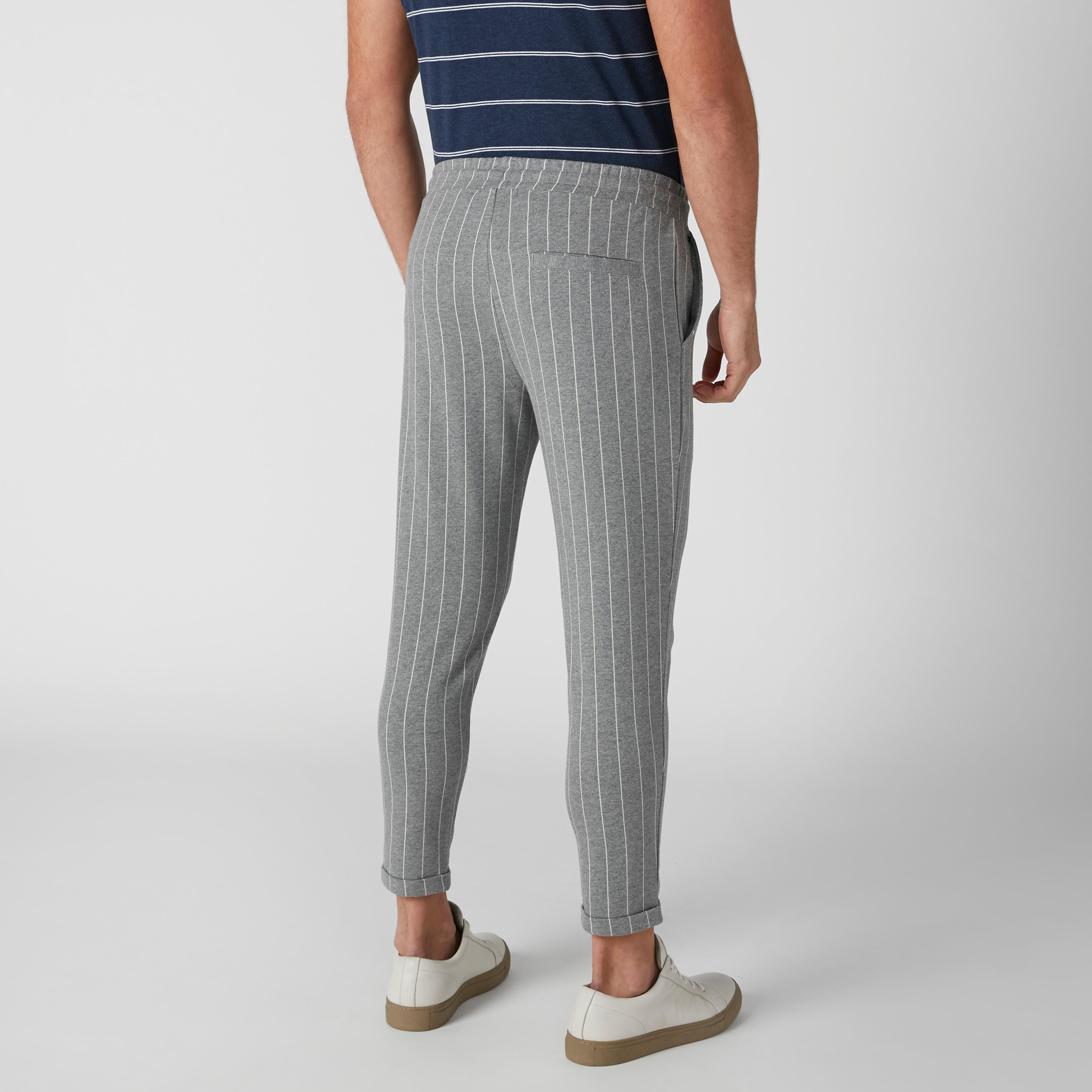 بنطال رياضي طويل مقلّم برباط وجيوب-men-clothing-bottoms-trousersandchinos-trousers-image-8
