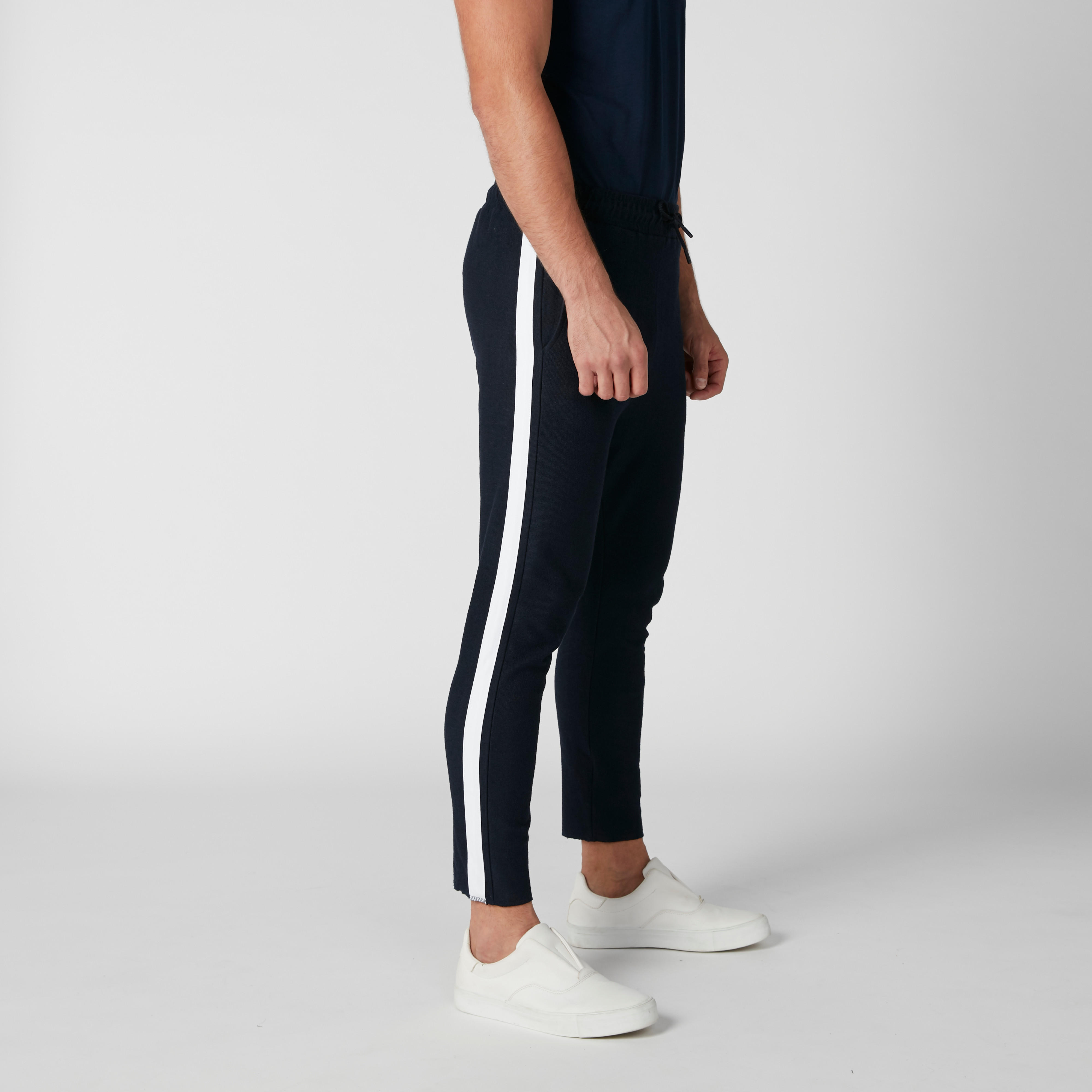 بنطال طويل برباط وشريطة-men-clothing-bottoms-trousersandchinos-trousers-image-4