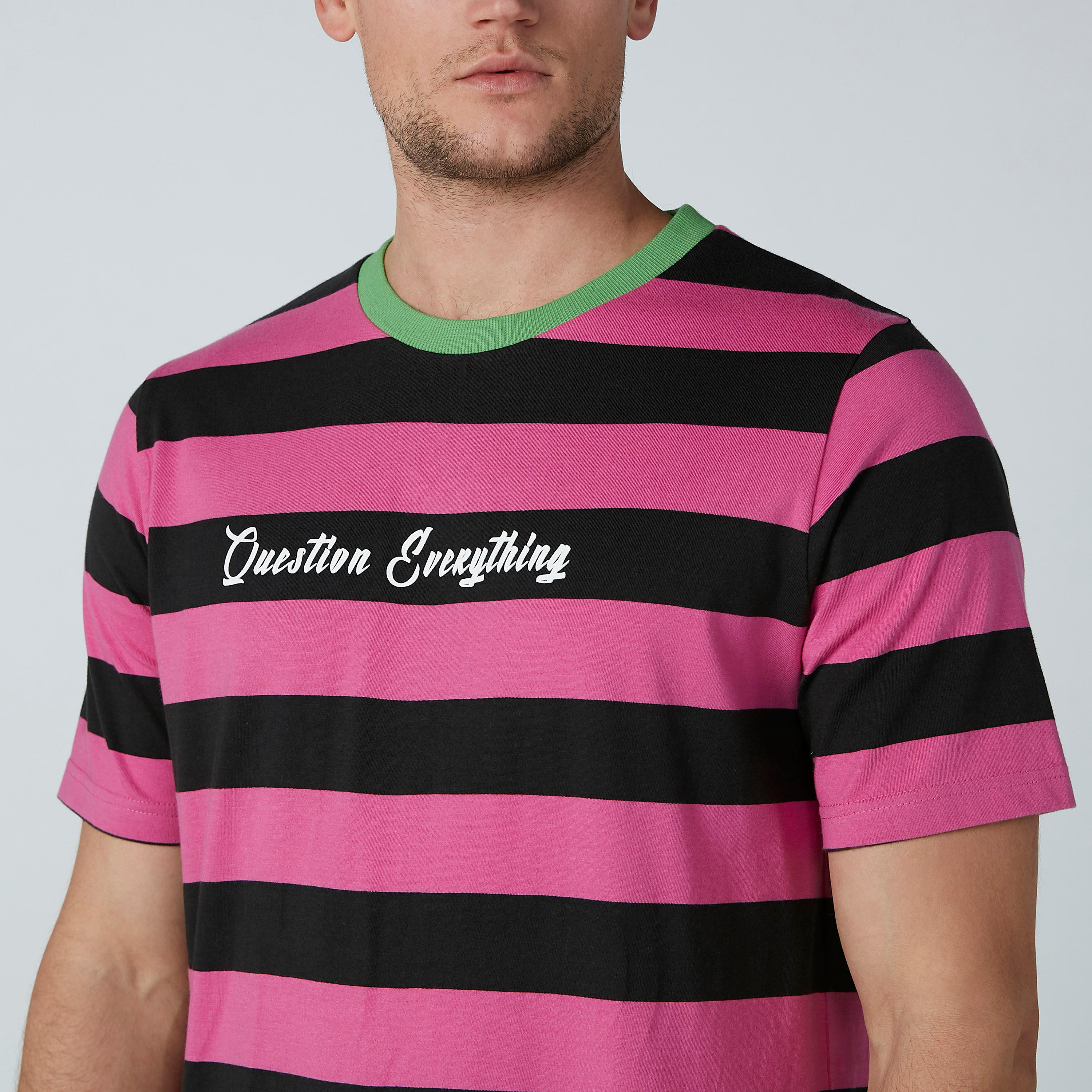 تيشيرت مقلّم بياقة مستديرة وأكمام قصيرة-men-clothing-tshirtsandpolos-tshirts-image-2