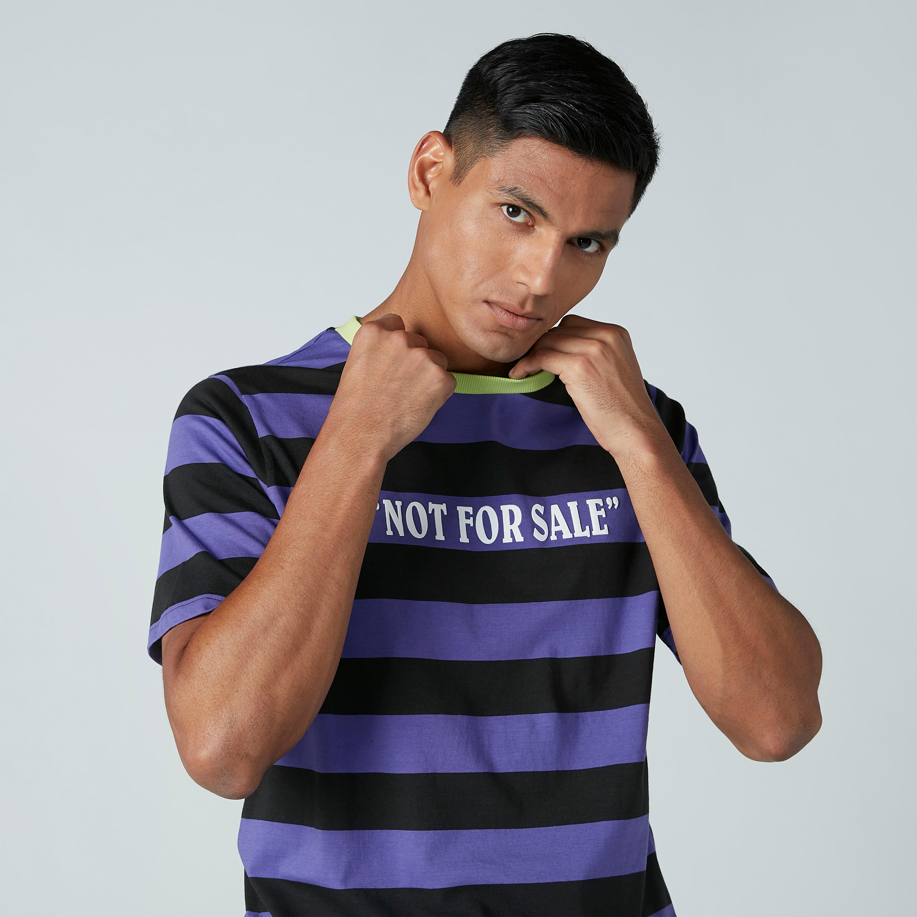 تيشيرت مقلّم بياقة مستديرة وأكمام قصيرة-men-clothing-tshirtsandpolos-tshirts-image-3