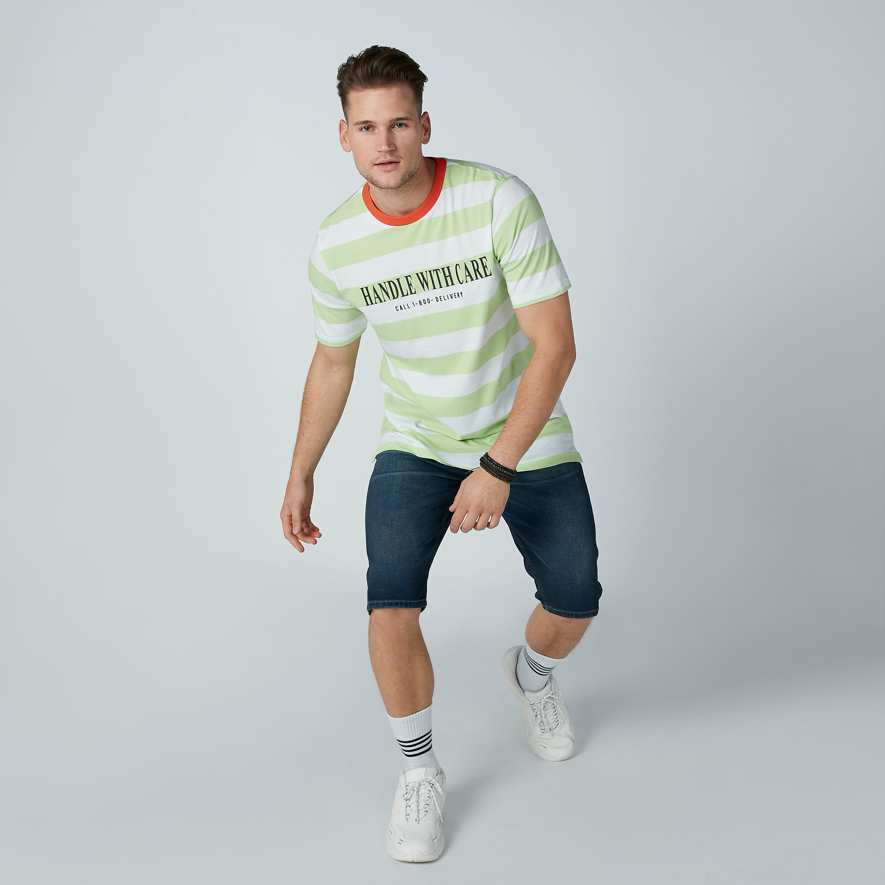 تيشيرت مقلم بأكمام قصيرة-men-clothing-tshirtsandpolos-tshirts-image-1