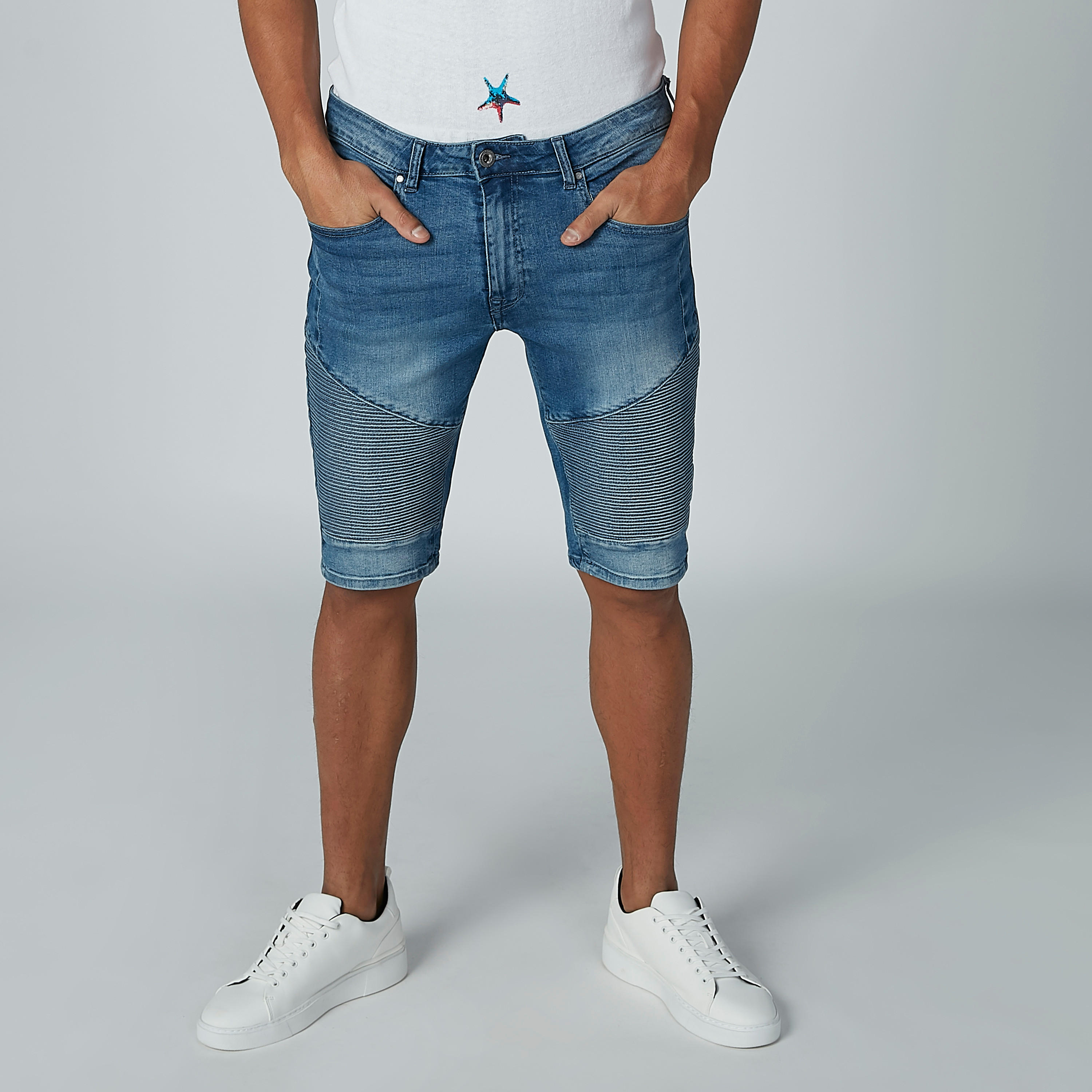 شورت دينم بجيوب-men-clothing-bottoms-shorts-image-1