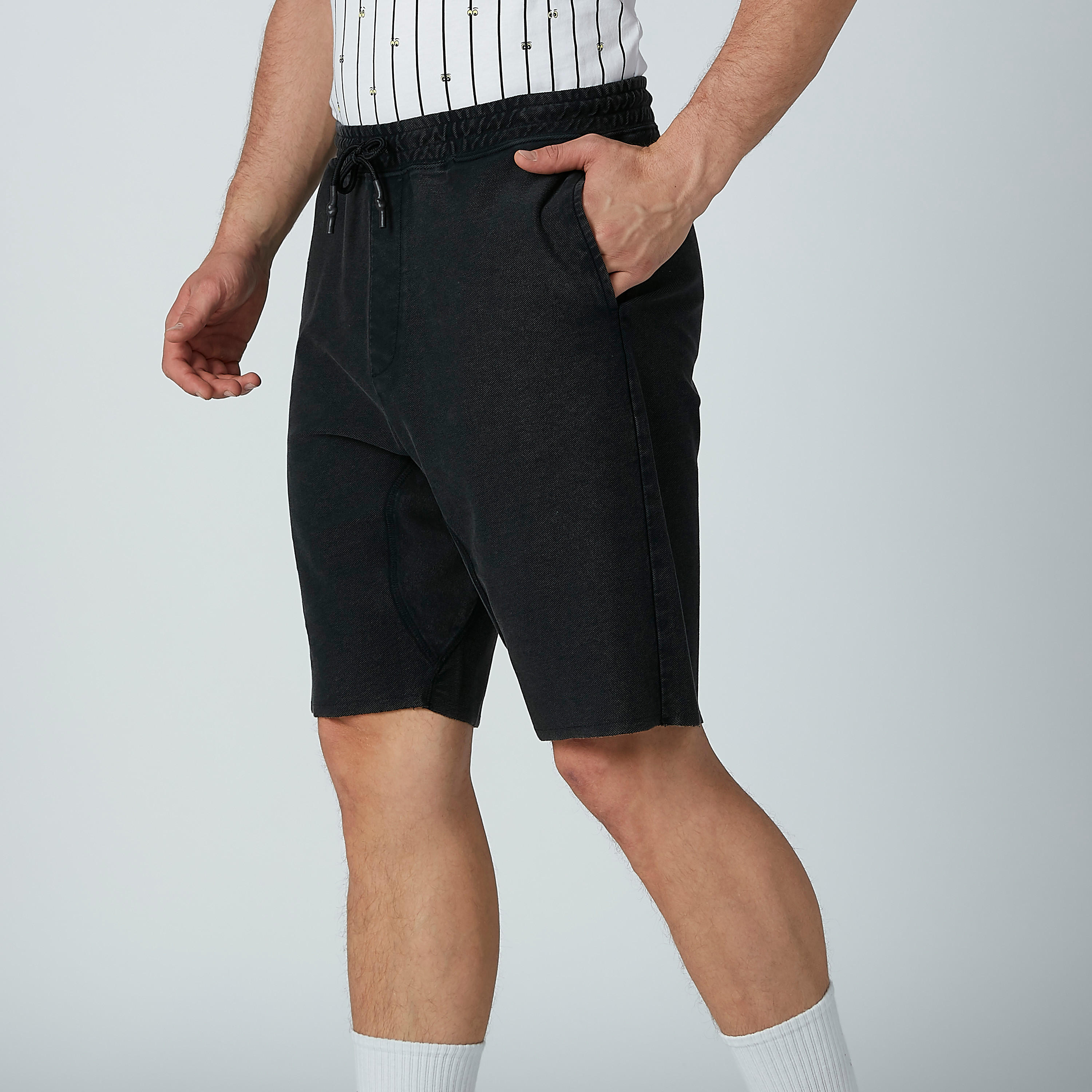 شورت بجيوب ورباط-men-clothing-bottoms-shorts-image-4