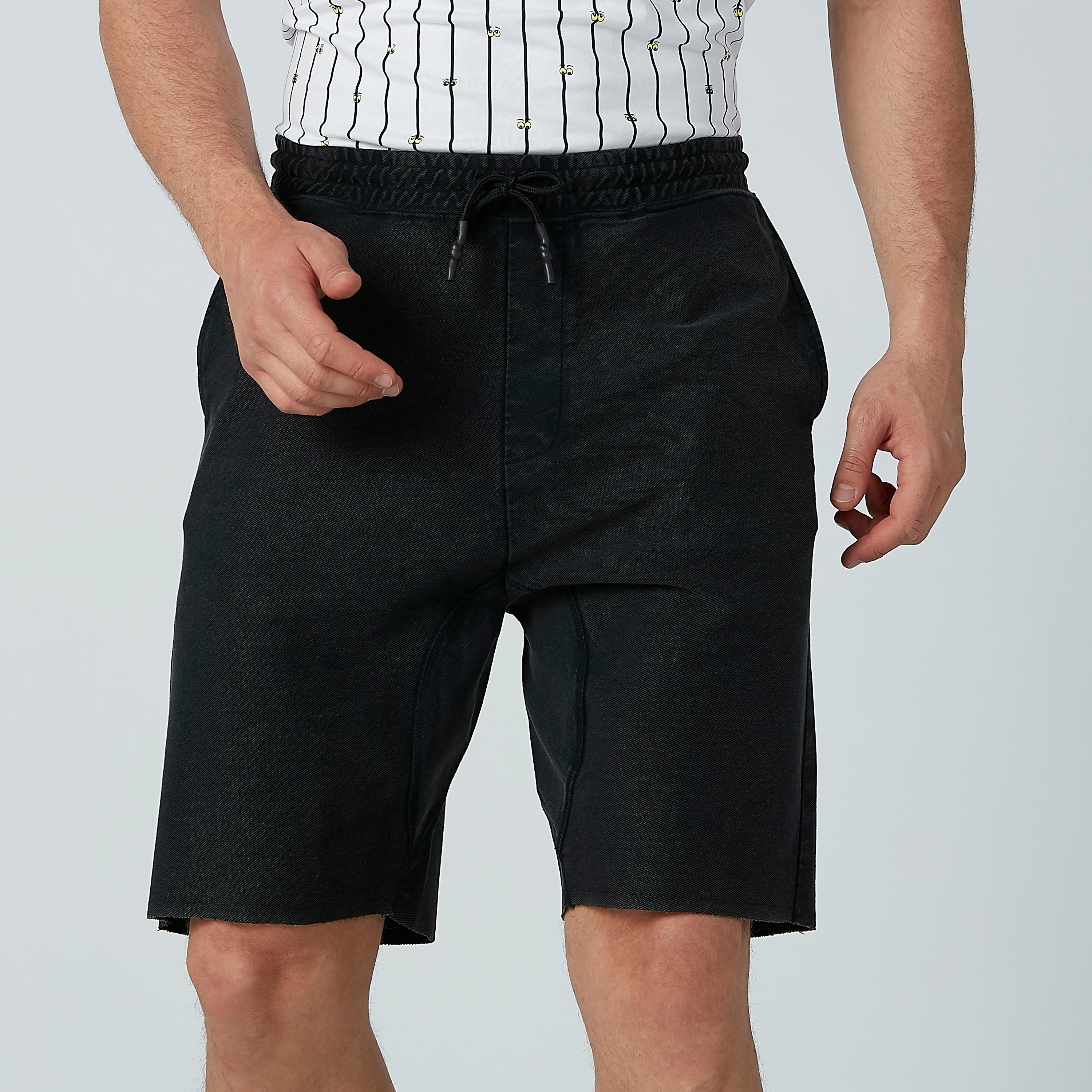 شورت بجيوب ورباط-men-clothing-bottoms-shorts-image-3