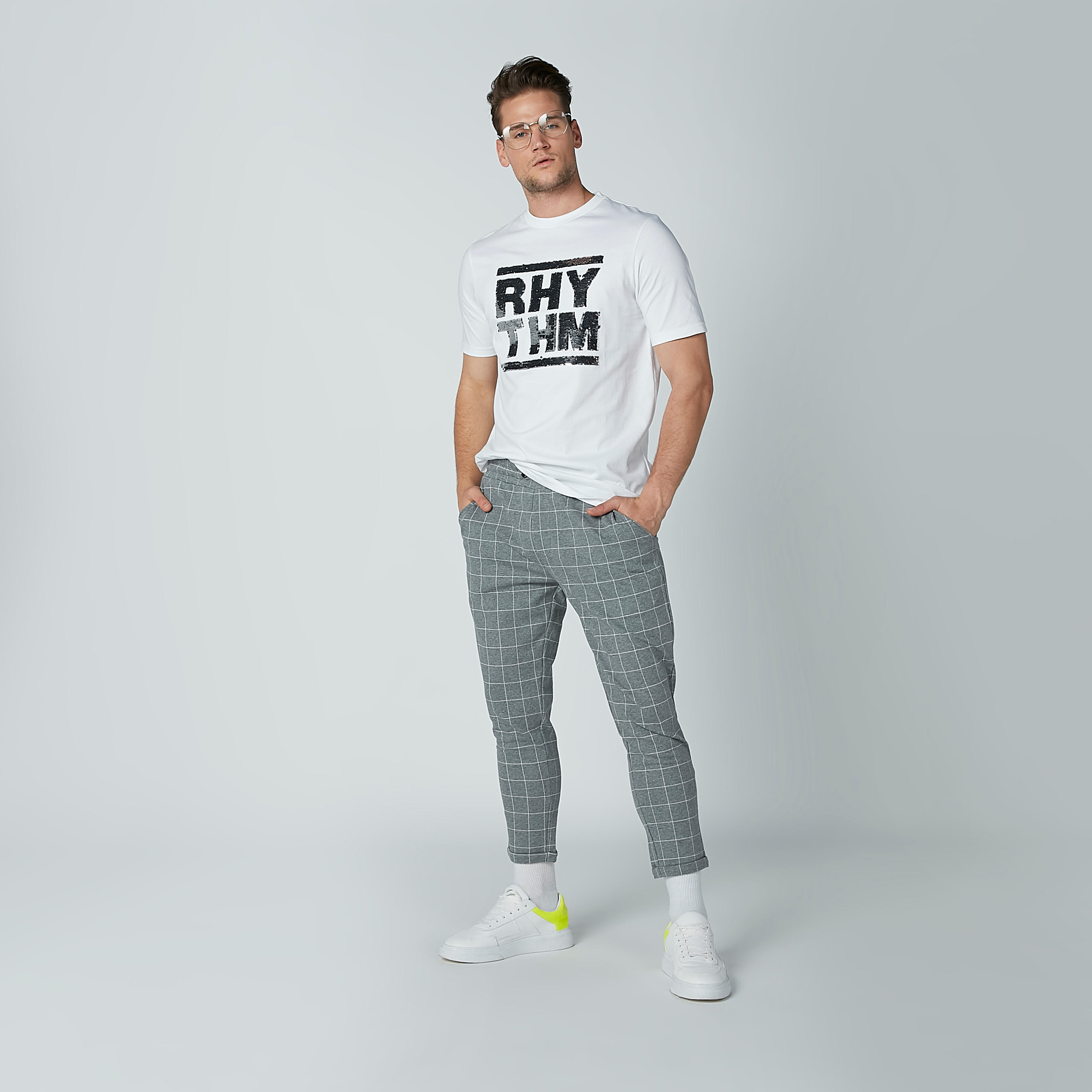 بنطلون مربعات بخصر مطاطي ورباط-men-clothing-bottoms-trousersandchinos-trousers-image-2