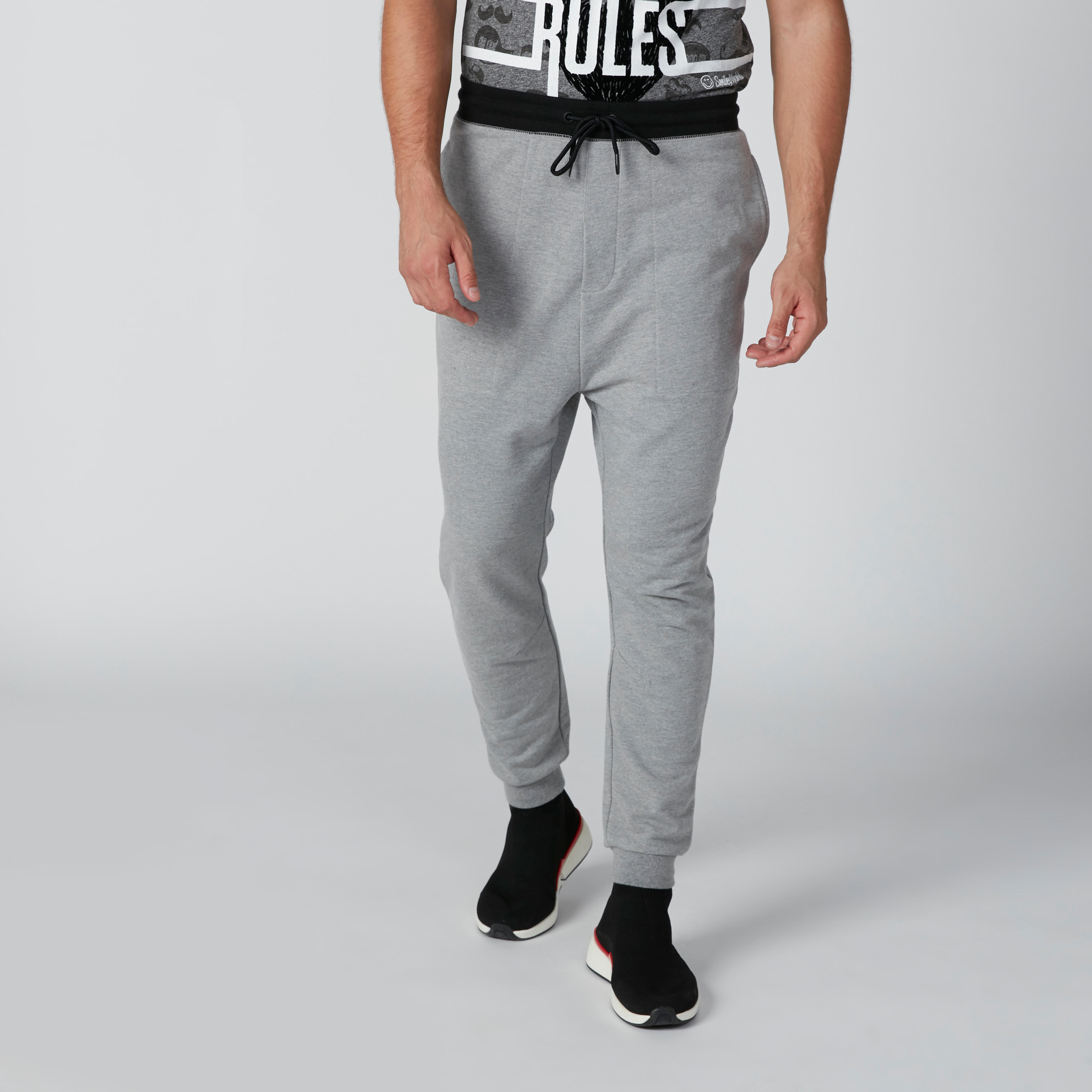 بنطال رياضي برباط وجيوب-men-clothing-bottoms-joggers-image-1