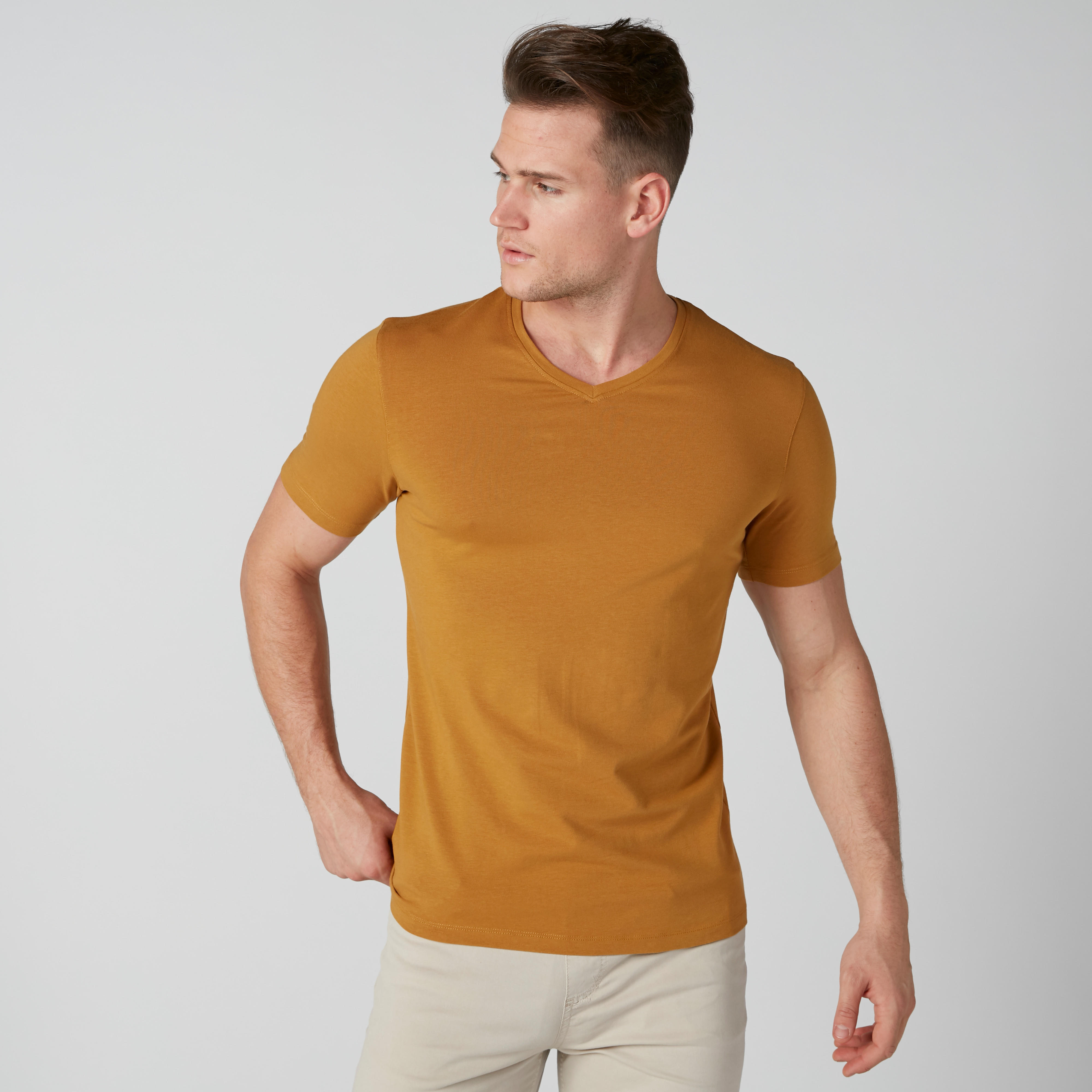 تيشيرت سادة بياقة V وأكمام قصيرة-men-clothing-tshirtsandpolos-tshirts-image-1