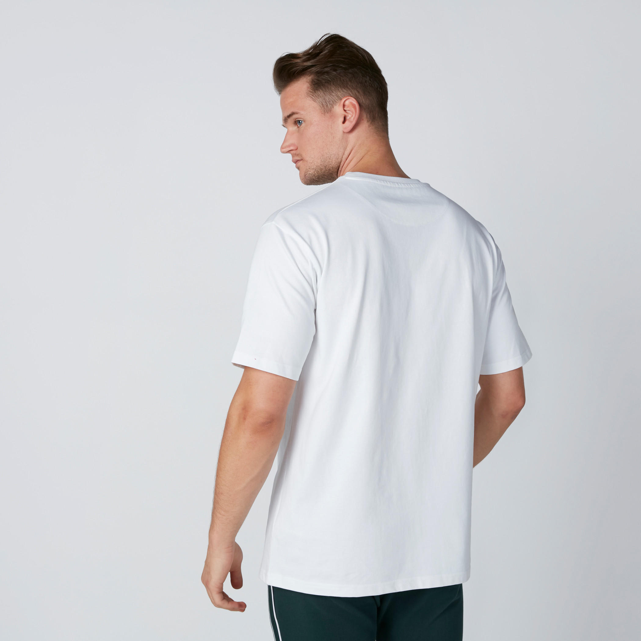 تيشيرت بقصّة عادية وأكمام قصيرة وطبعات-men-clothing-tshirtsandpolos-tshirts-image-2