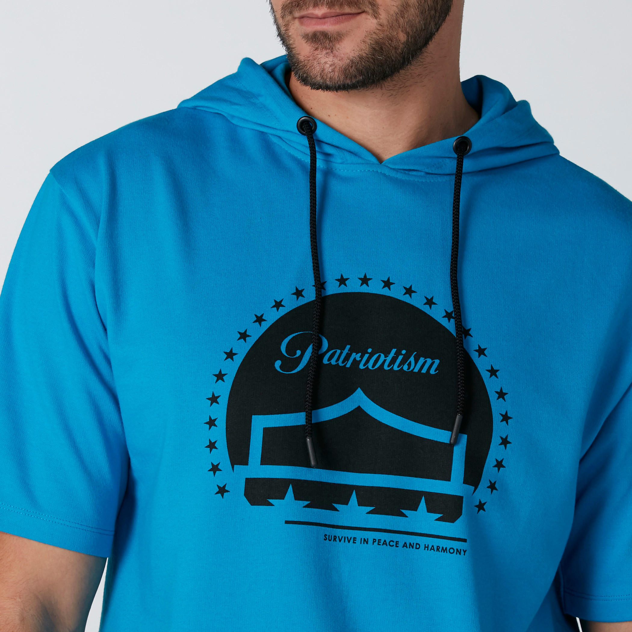 تيشيرت بقبّعة وأكمام قصيرة وطبعات-men-clothing-tshirtsandpolos-tshirts-image-4