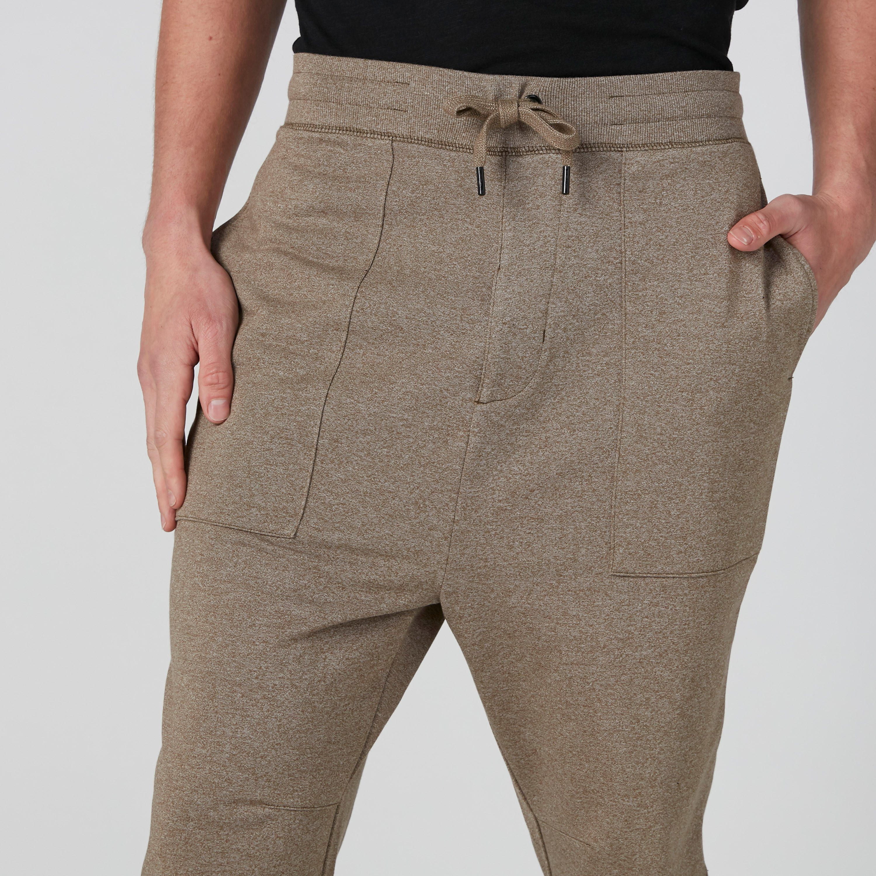 بنطال رياضي طويل برباط وجيوب-men-clothing-bottoms-joggers-image-5