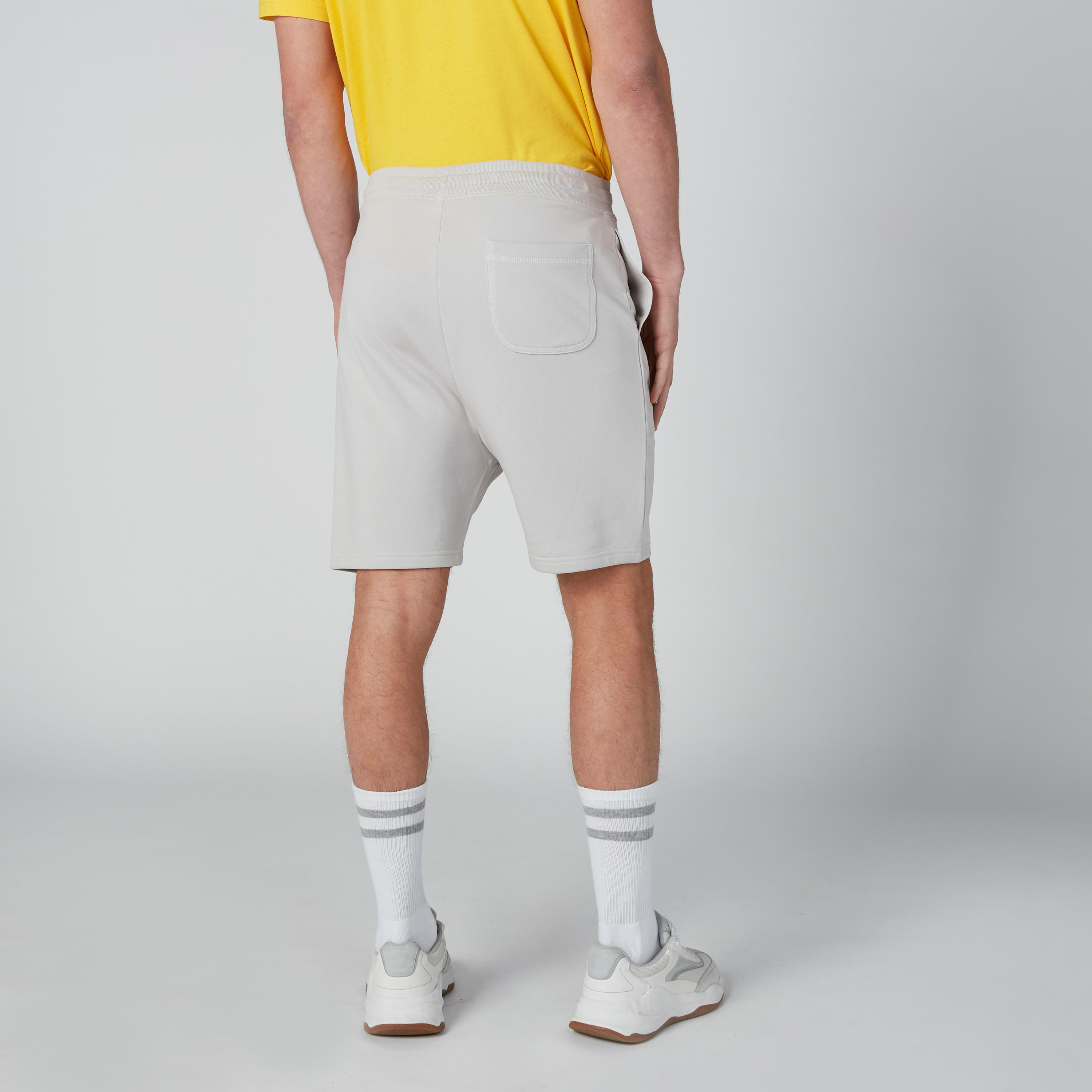 شورت بقصّة عادية ورباط وجيوب-men-clothing-bottoms-shorts-image-2