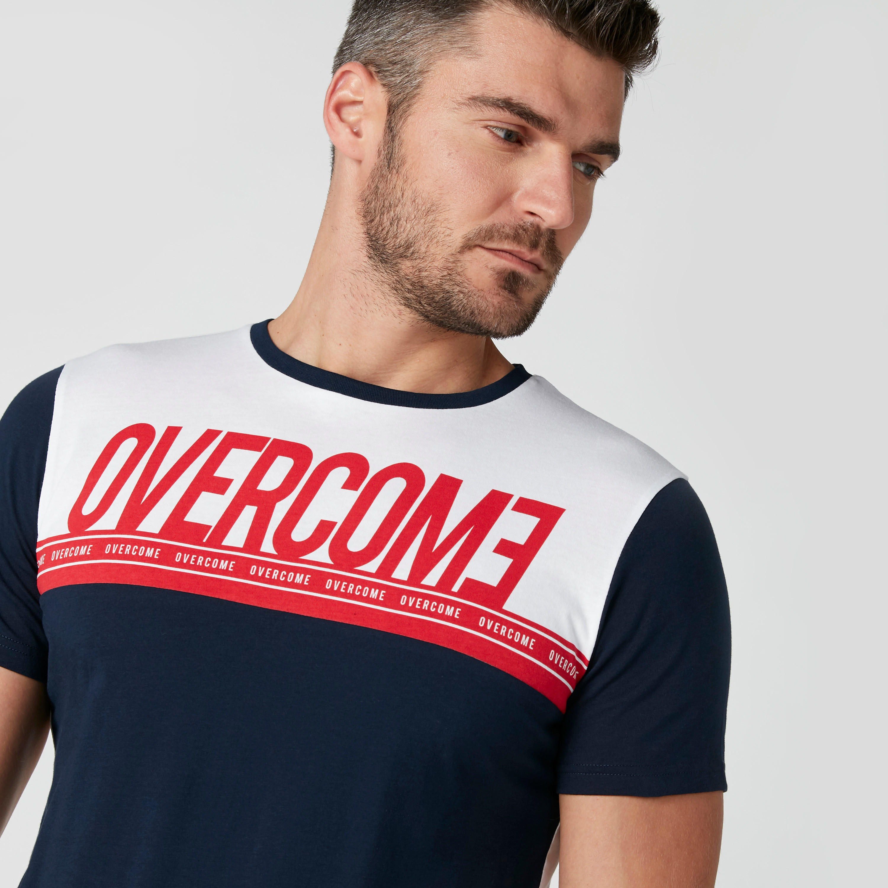 تيشيرت بطبعات وياقة مستديرة وأكمام قصيرة-men-clothing-tshirtsandpolos-tshirts-image-4