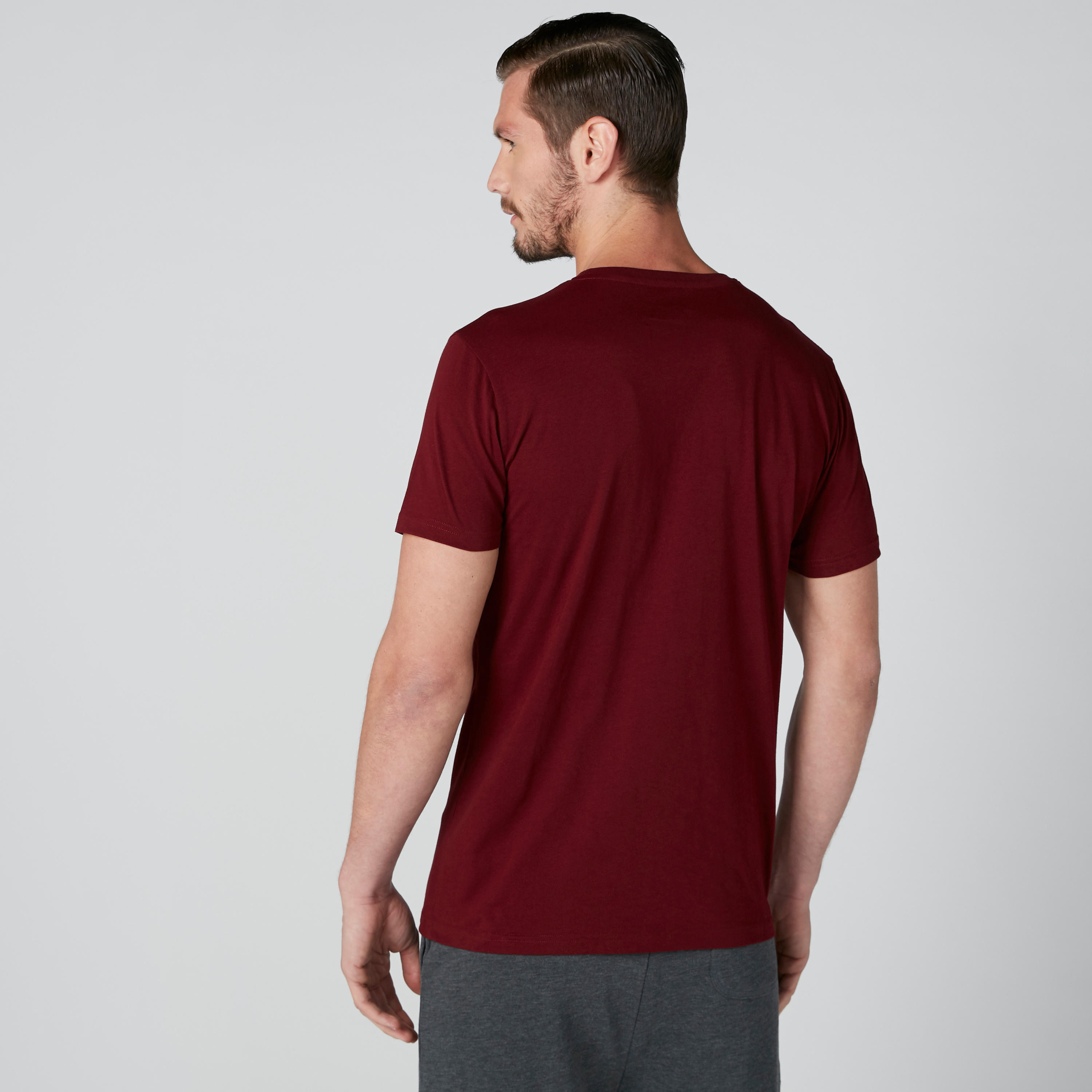 تيشيرت بطبعات وياقة مستديرة وأكمام قصيرة-men-clothing-tshirtsandpolos-tshirts-image-2