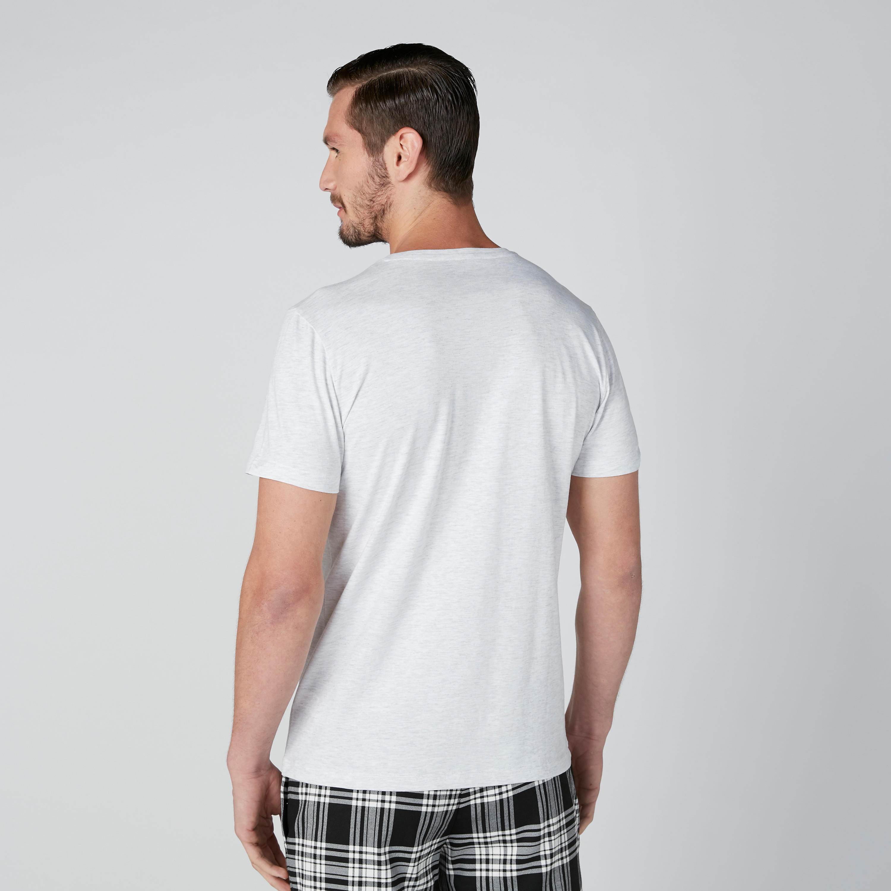 تيشيرت بياقة مستديرة وأكمام قصيرة وطبعات-men-clothing-tshirtsandpolos-tshirts-image-2