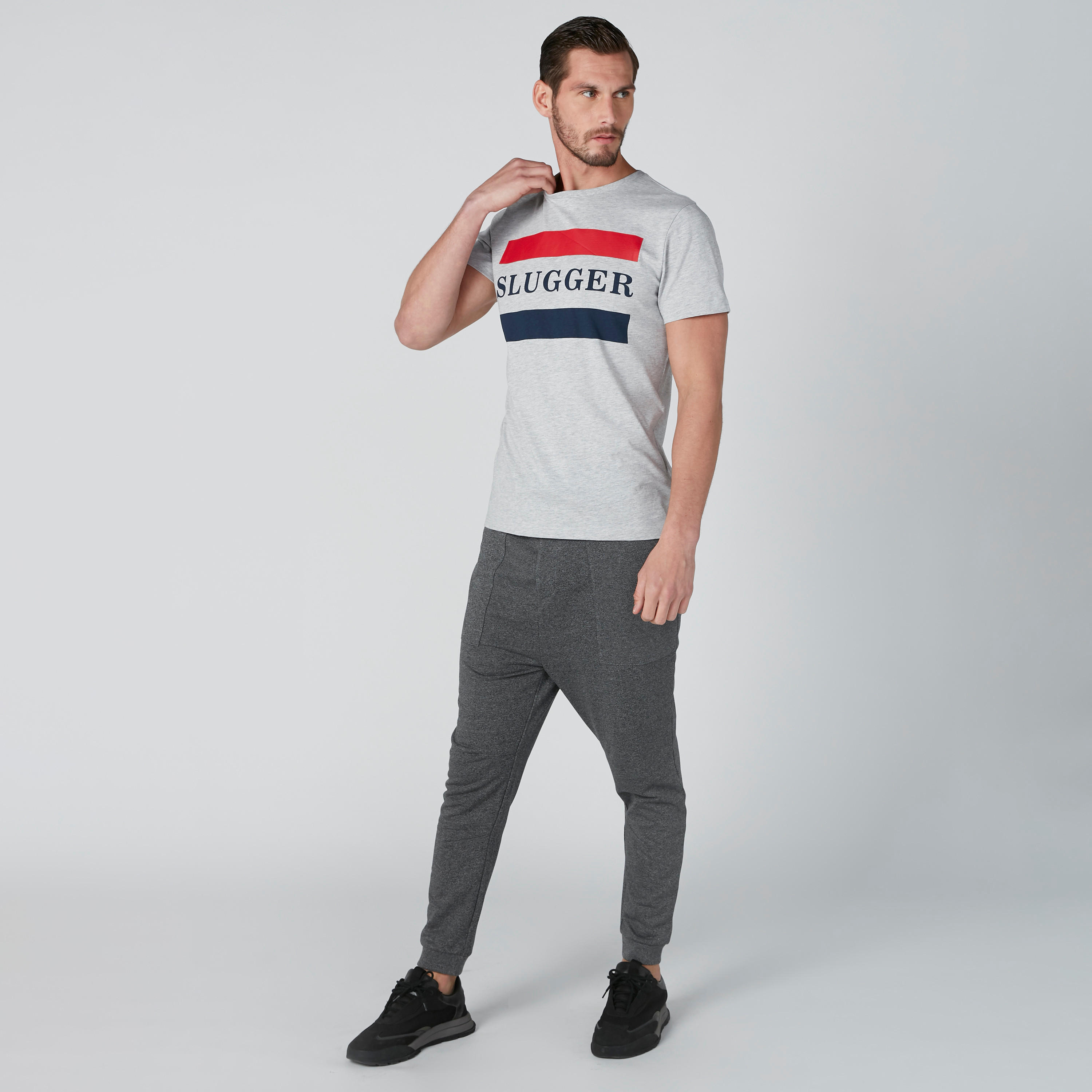 تيشيرت بطبعات وياقة مستديرة وأكمام قصيرة-men-clothing-tshirtsandpolos-tshirts-image-2