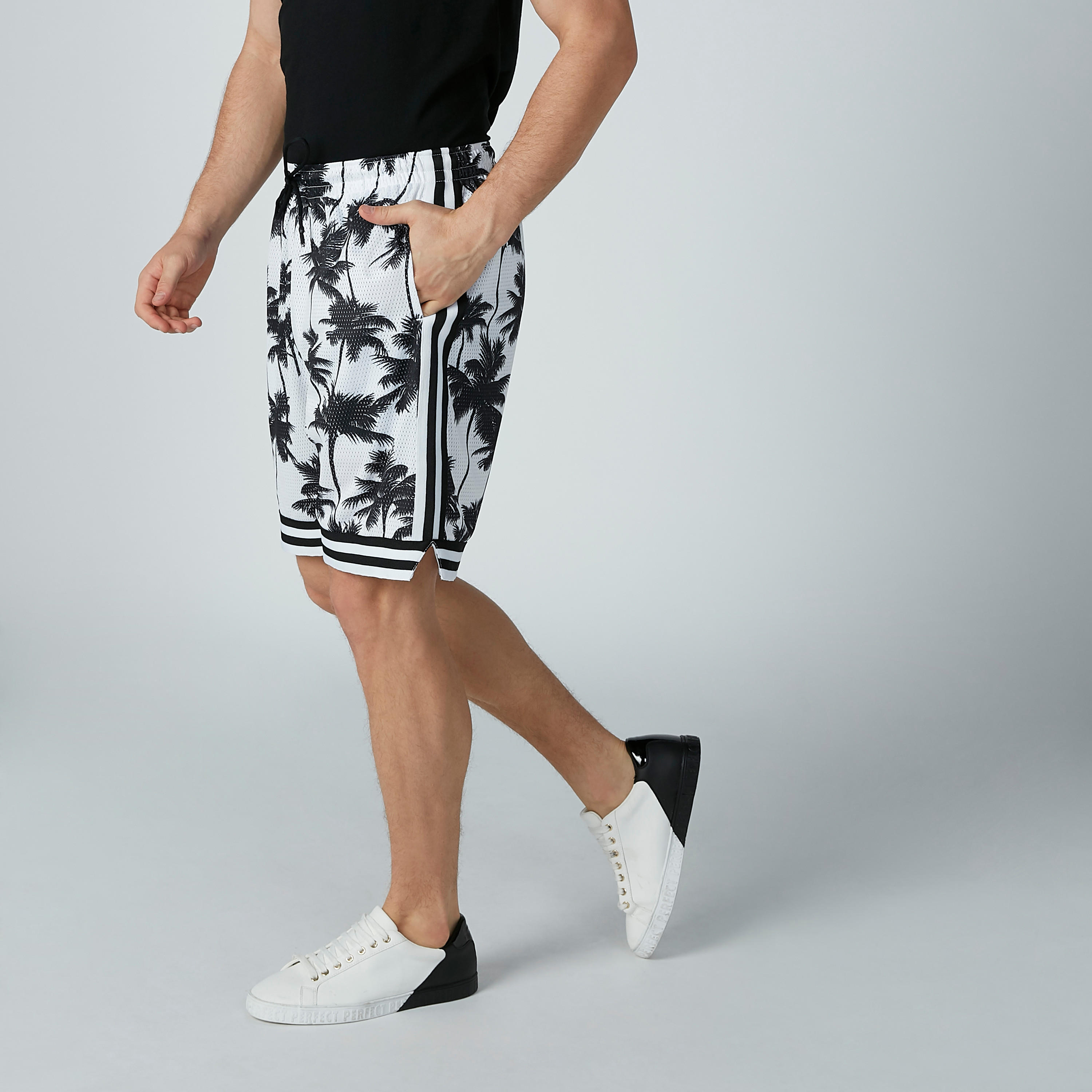 شورت بجيوب وشريطة وطبعات-men-clothing-bottoms-shorts-image-1