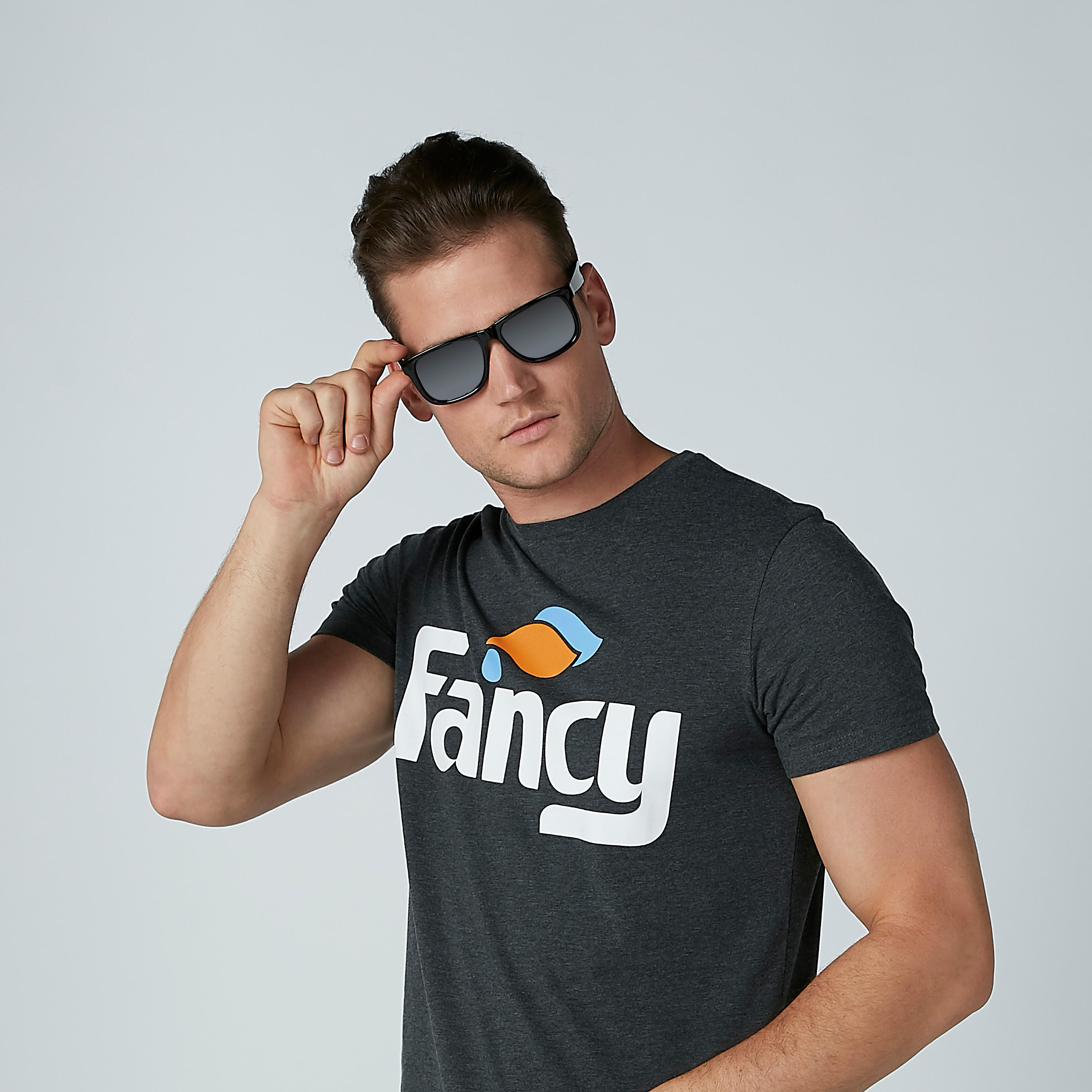 تيشيرت بياقة مستديرة وأكمام قصيرة وطبعات-men-clothing-tshirtsandpolos-tshirts-image-3
