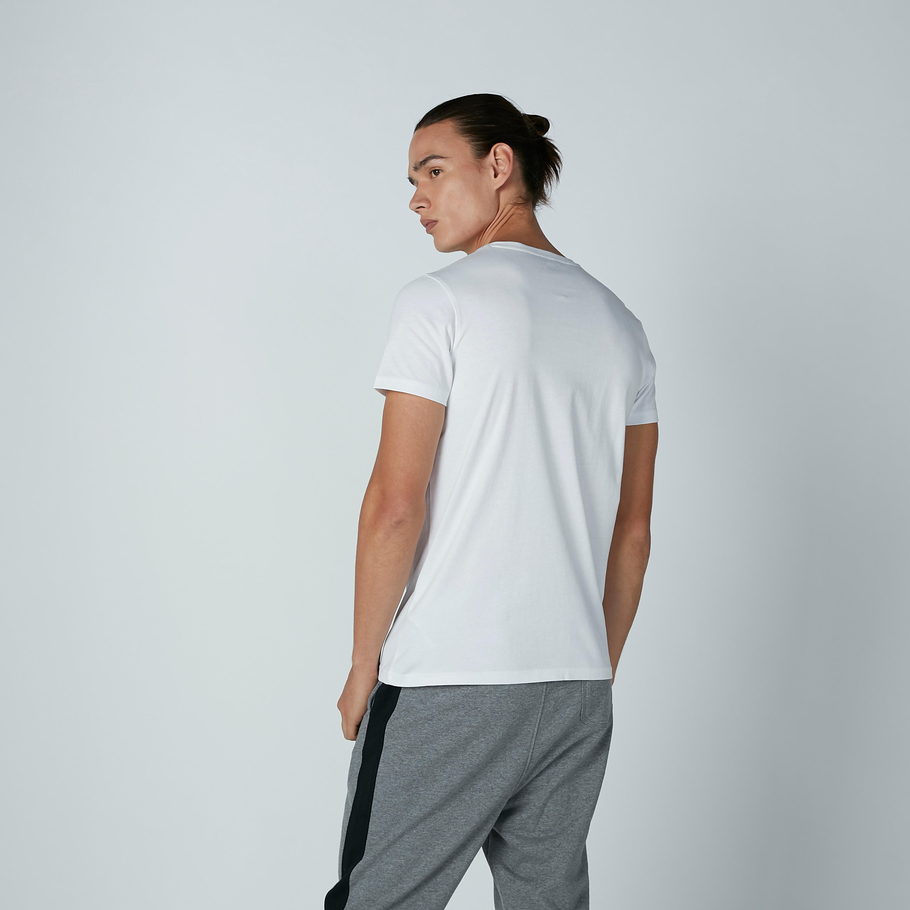 تيشيرت بياقة ضيقة وأكمام قصيرة وطبعات-men-clothing-tshirtsandpolos-tshirts-image-3
