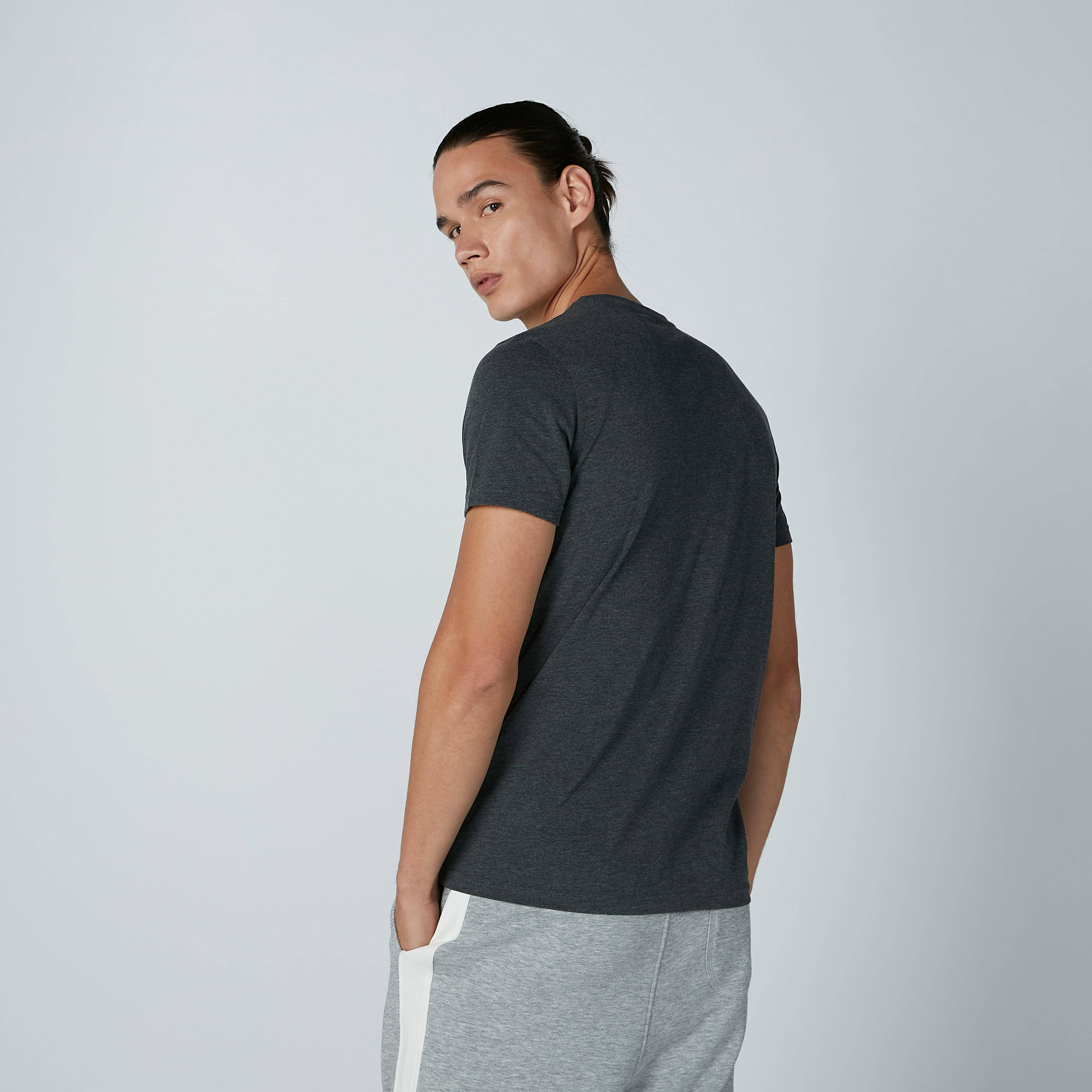 تيشيرت بياقة مستديرة وأكمام قصيرة وطبعات-men-clothing-tshirtsandpolos-tshirts-image-4