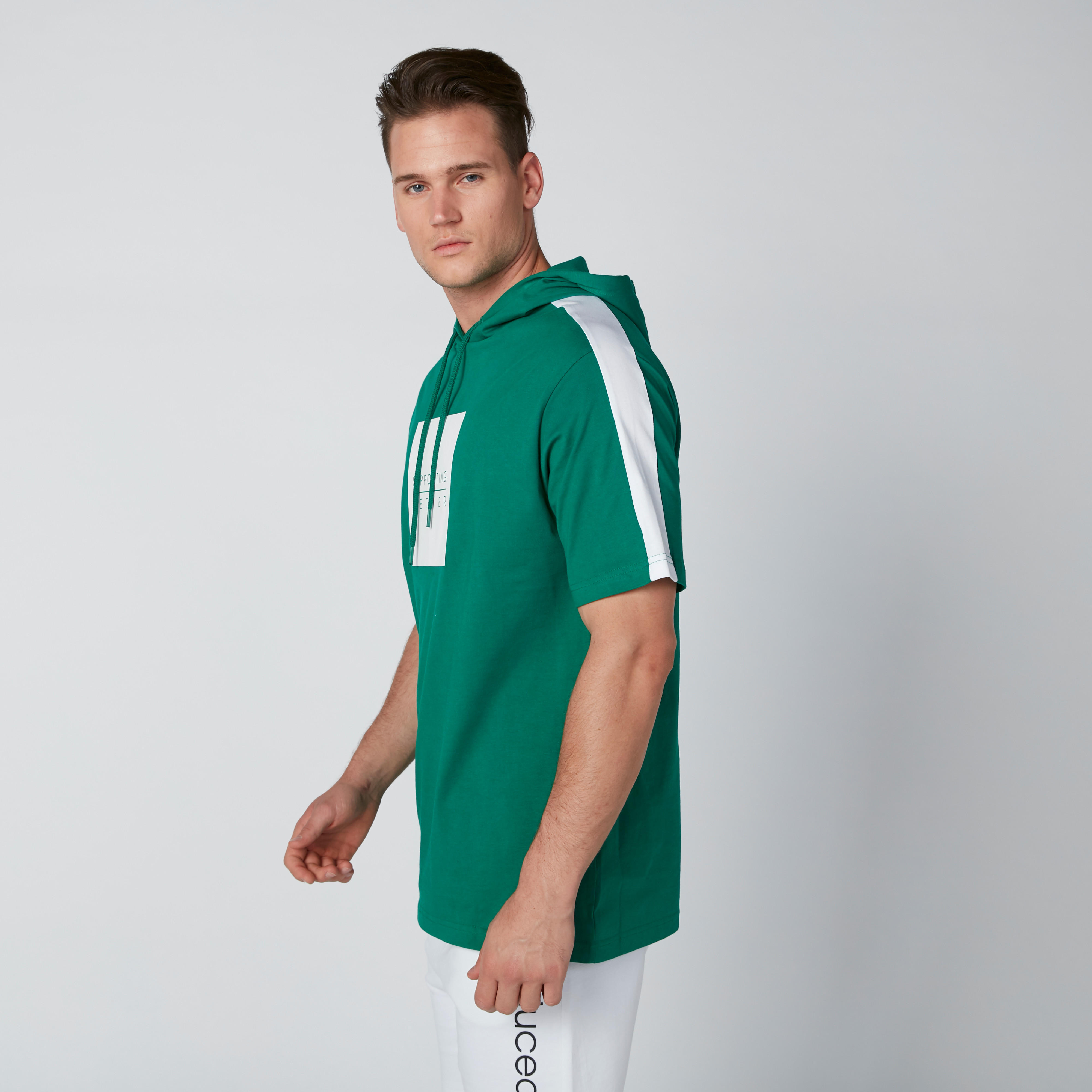 تيشيرت مستدام بقبّعة وأكمام قصيرة وطبعات-men-clothing-tshirtsandpolos-tshirts-image-4