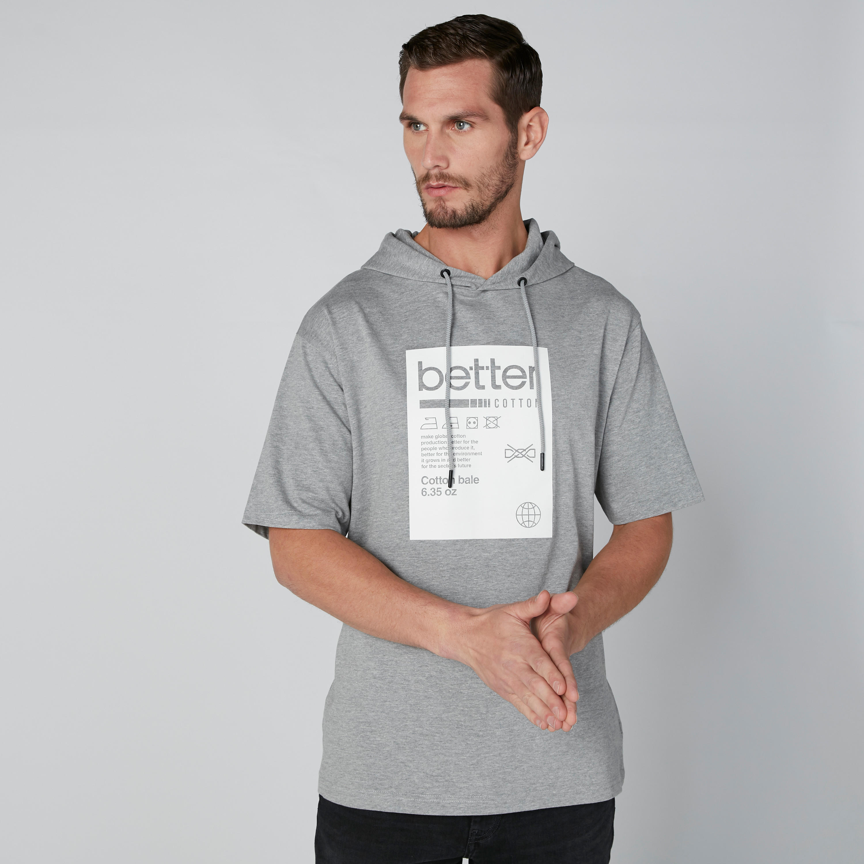 تيشيرت مستدام بقبّعة وأكمام قصيرة وطبعات-men-clothing-tshirtsandpolos-tshirts-image-3