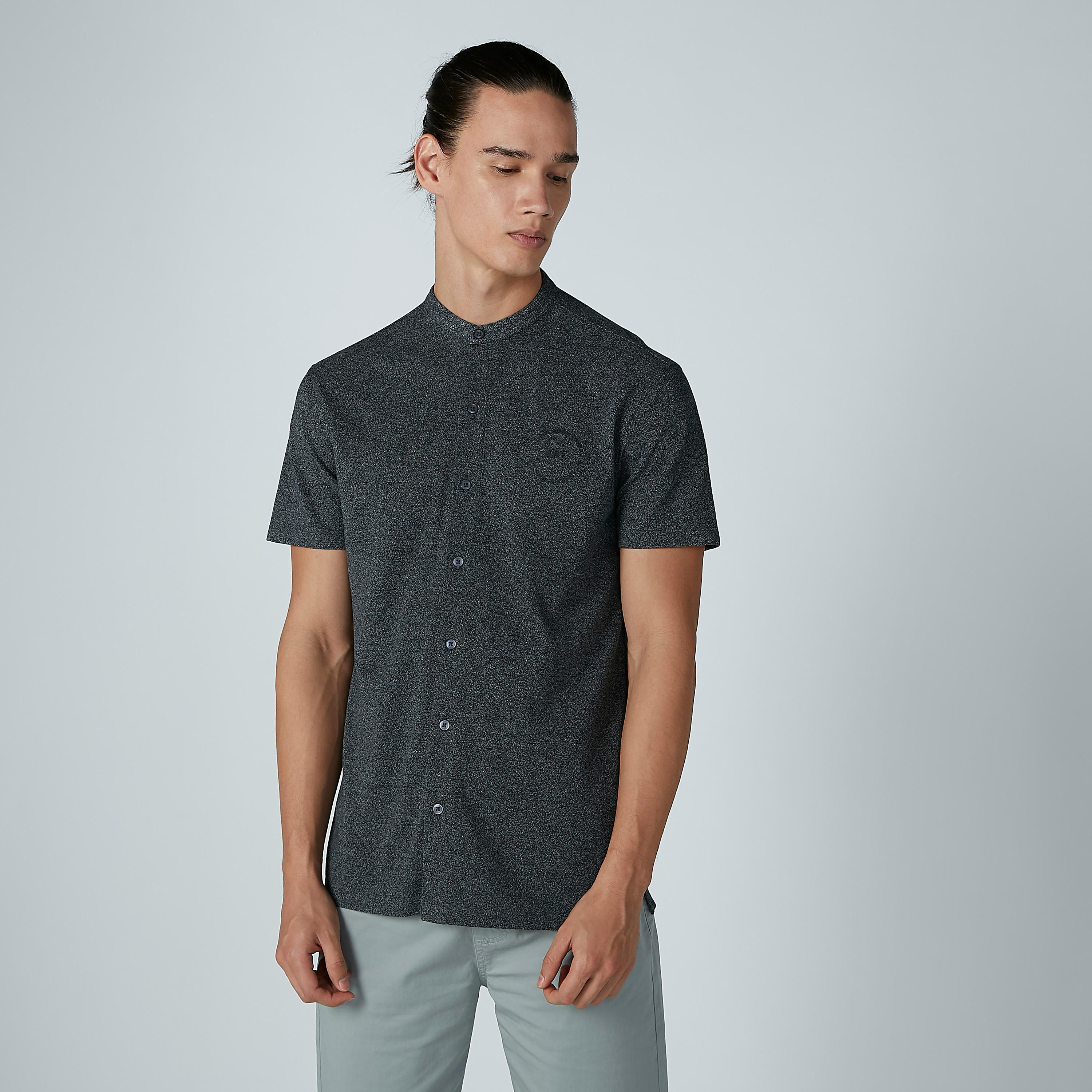قميص مستدام سادة بياقة ماندارين وأكمام قصيرة -men-clothing-shirts-image-5