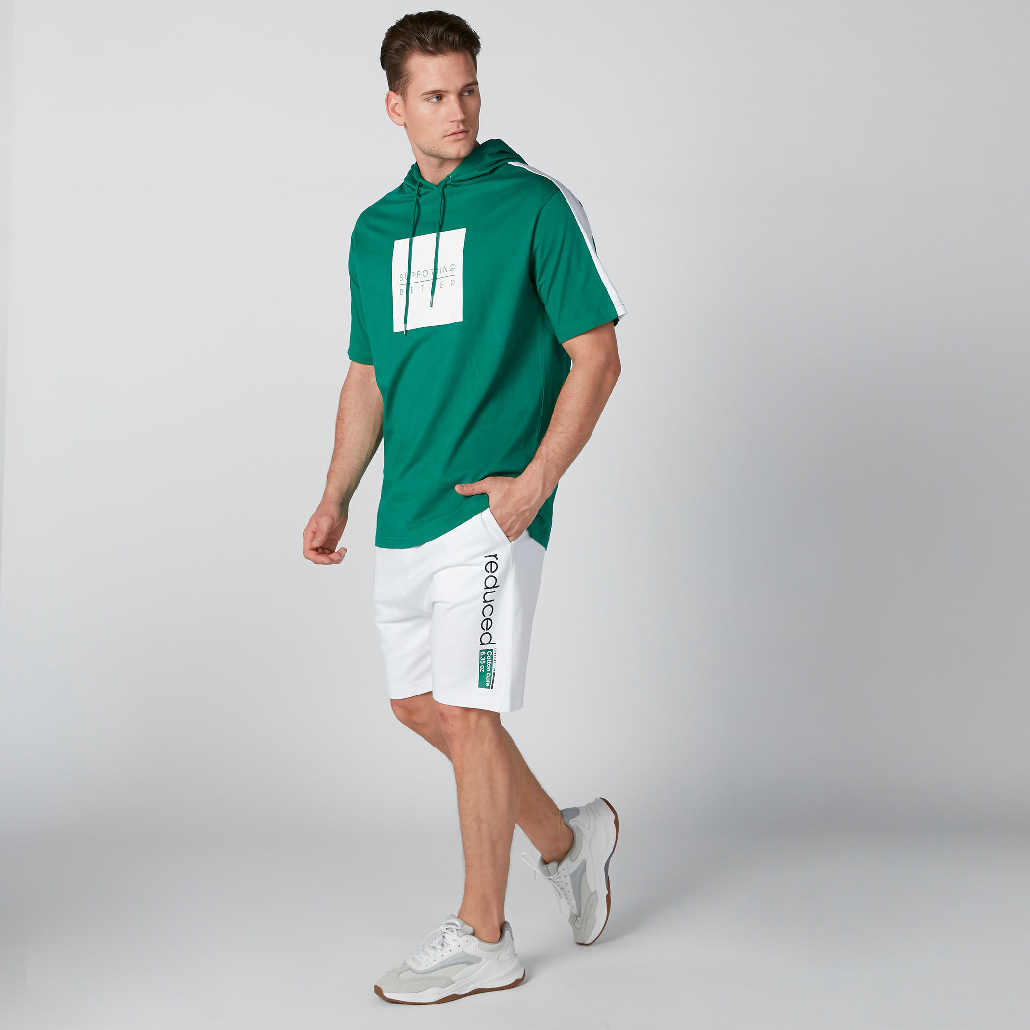 شورت بخصر مرن ورباط وطبعات-men-clothing-bottoms-shorts-image-3