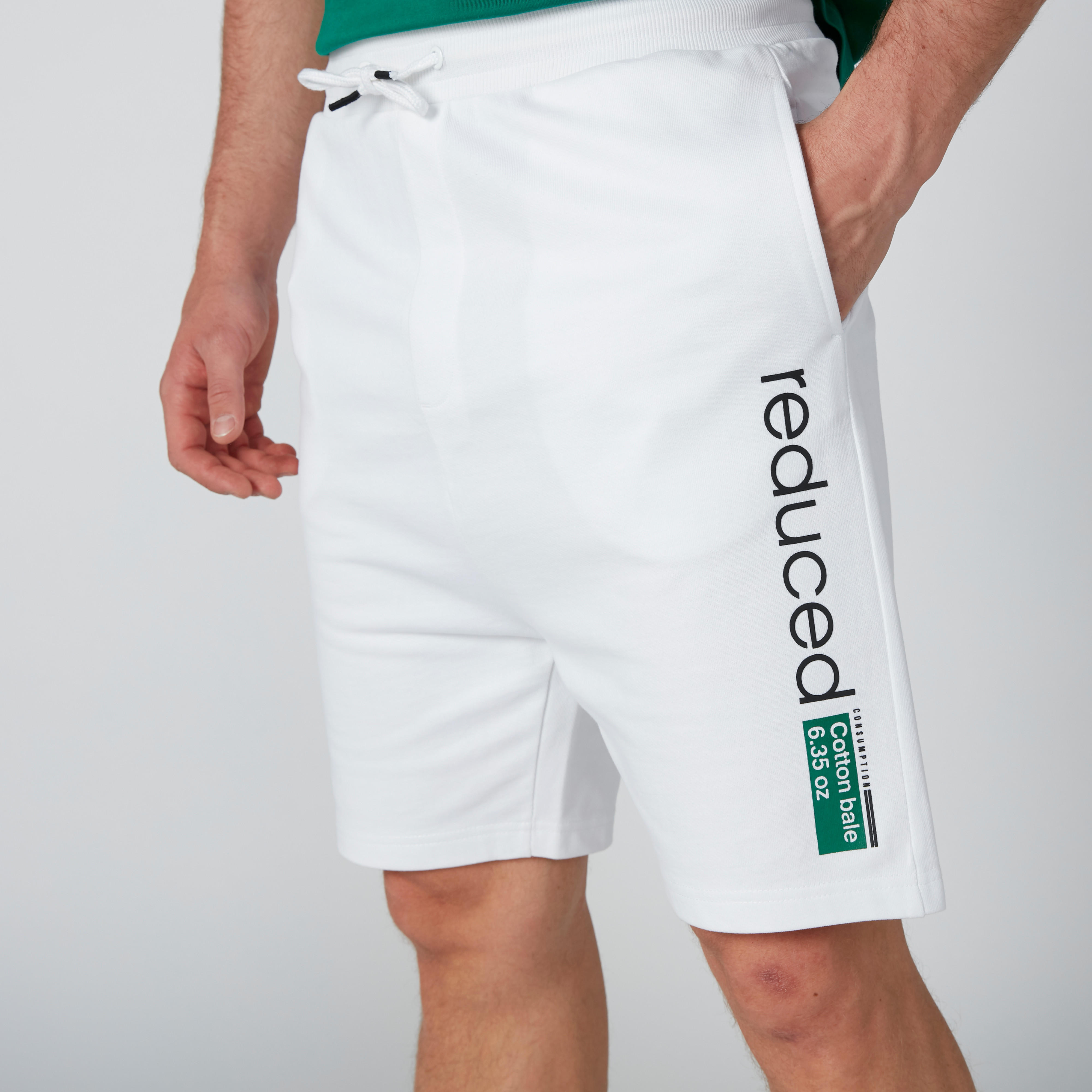 شورت بخصر مرن ورباط وطبعات-men-clothing-bottoms-shorts-image-1