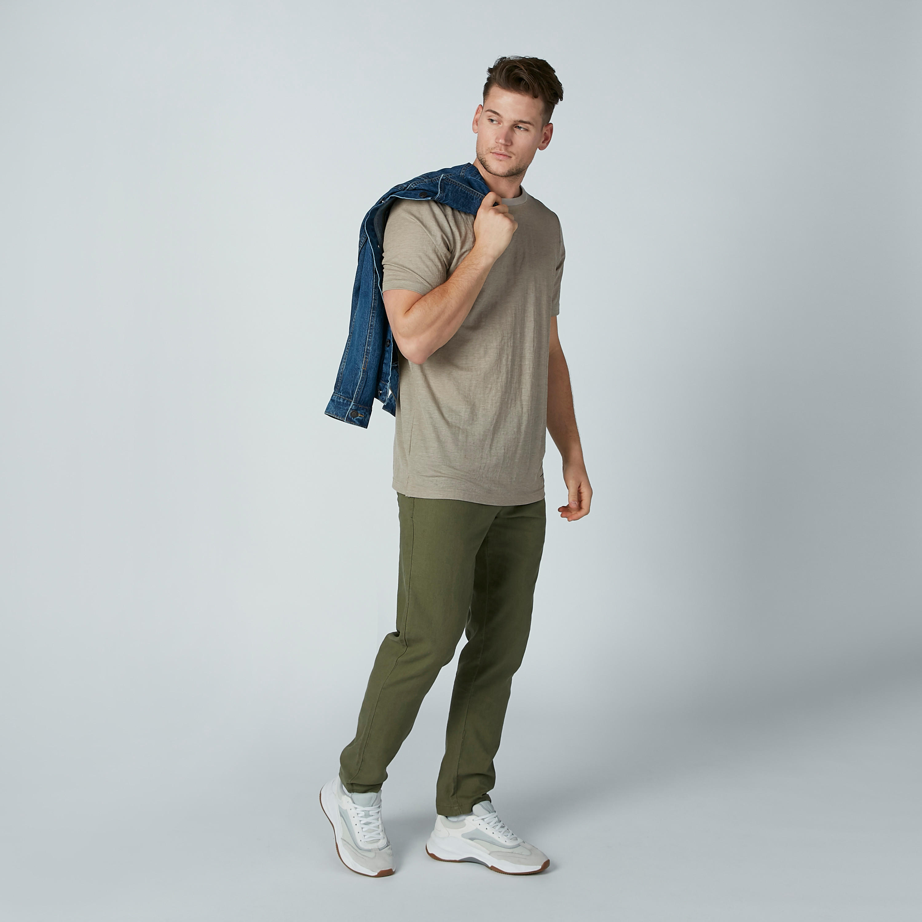 تيشيرت بياقة مستديرة وأكمام قصيرة وطبعات-men-clothing-tshirtsandpolos-tshirts-image-2