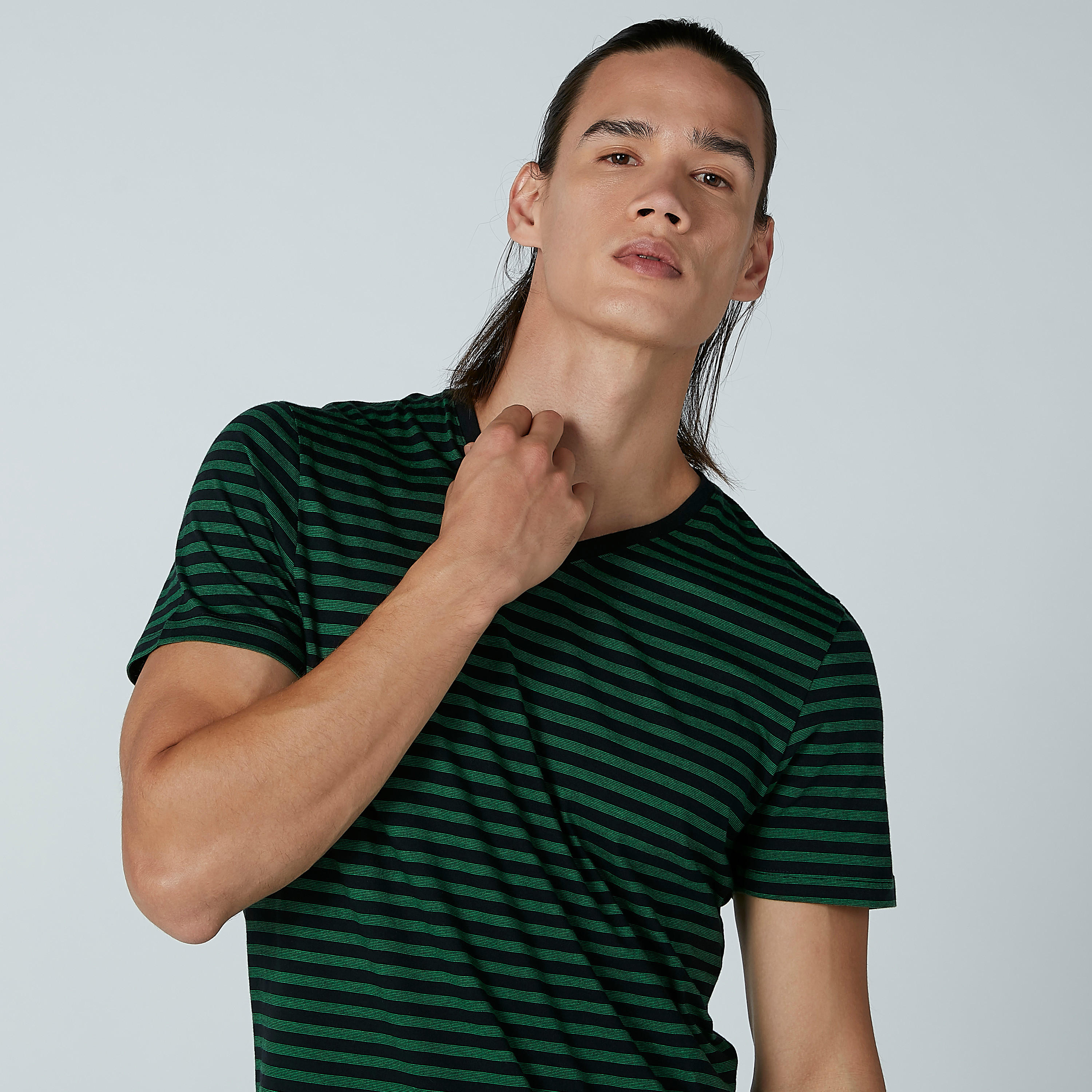 تيشيرت مقلّم بياقة V وأكمام قصيرة-men-clothing-tshirtsandpolos-tshirts-image-3