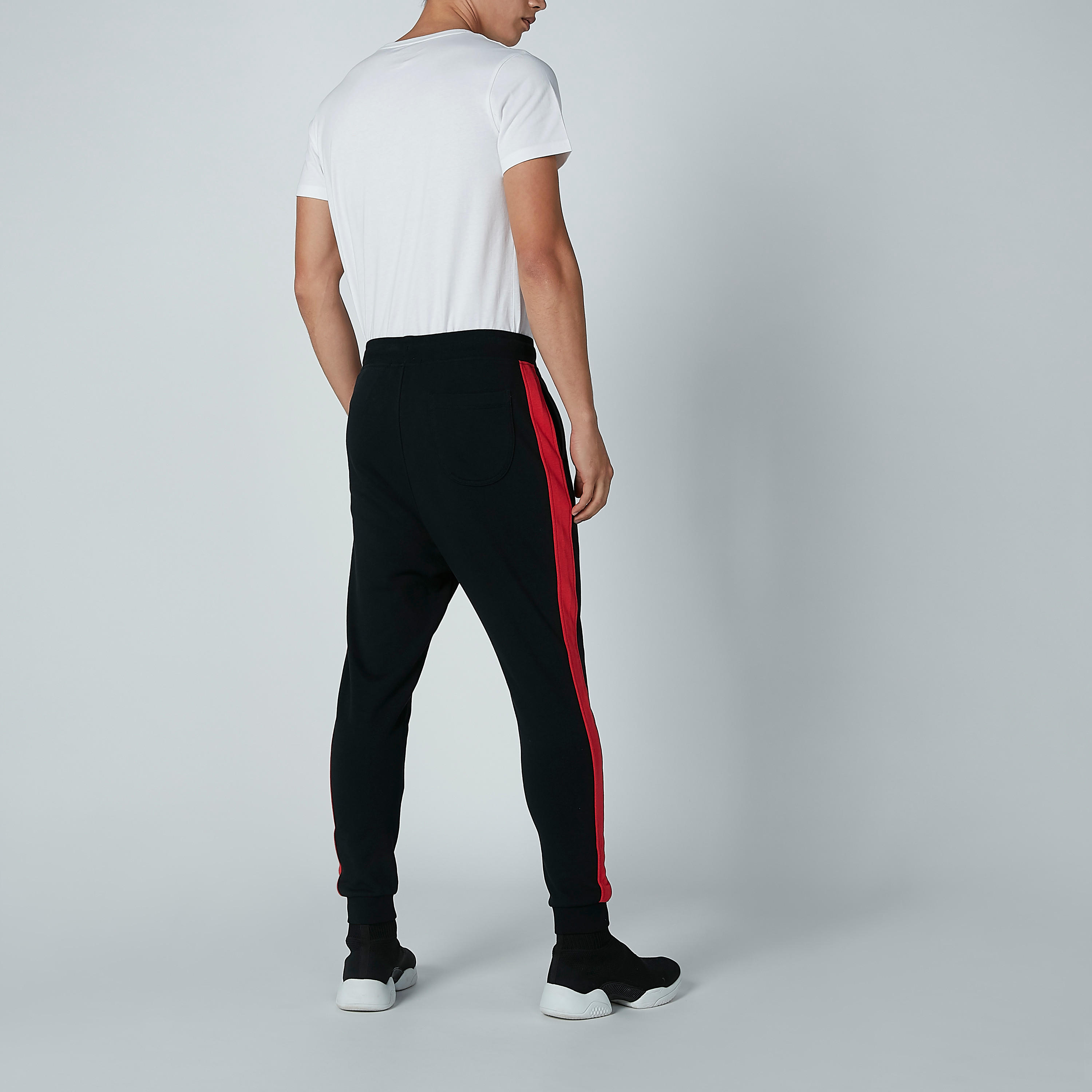 بنطال رياضي برباط وجيوب وشريطة-men-clothing-bottoms-joggers-image-4