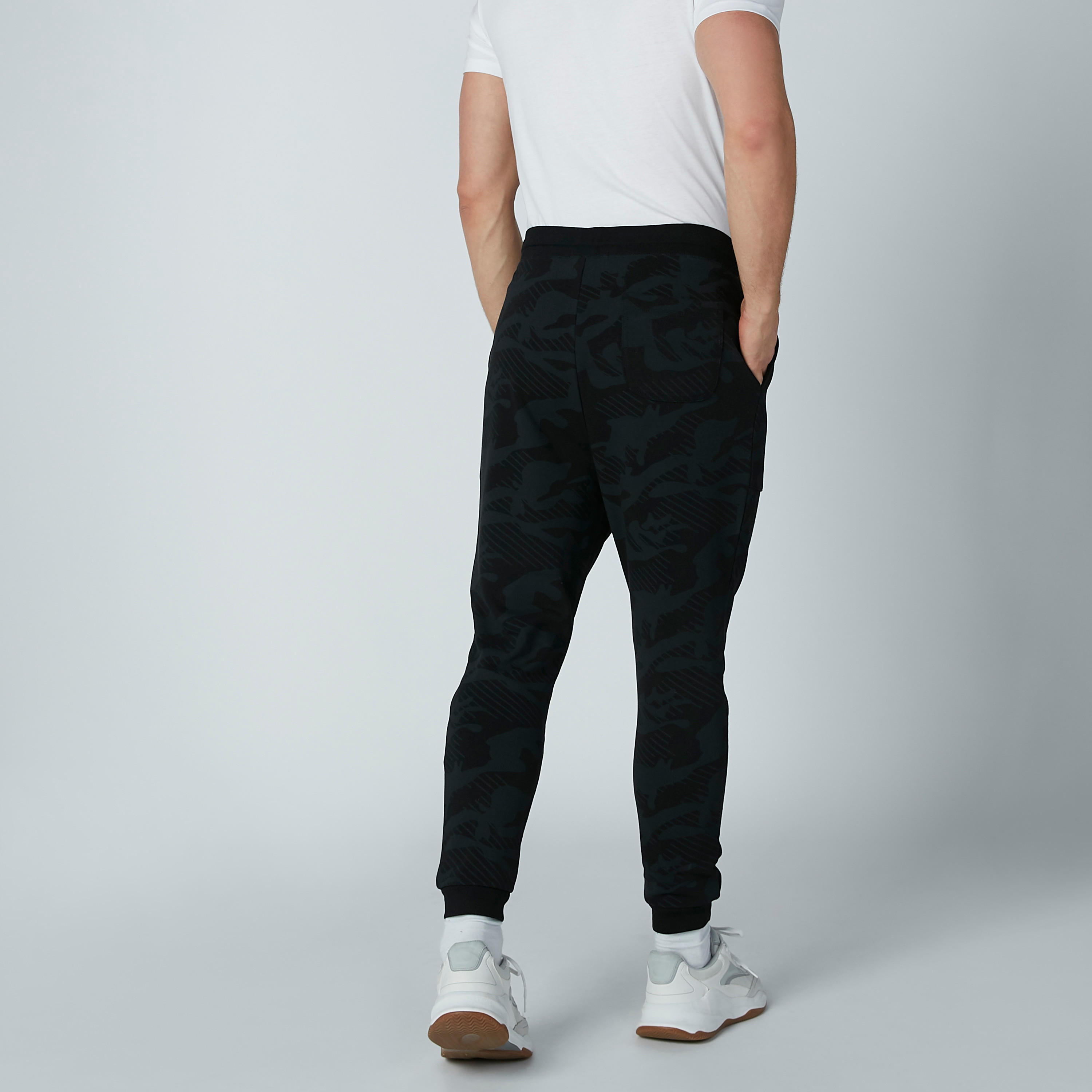 بنطال رياضي برباط وجيوب وطبعات-men-clothing-bottoms-joggers-image-4