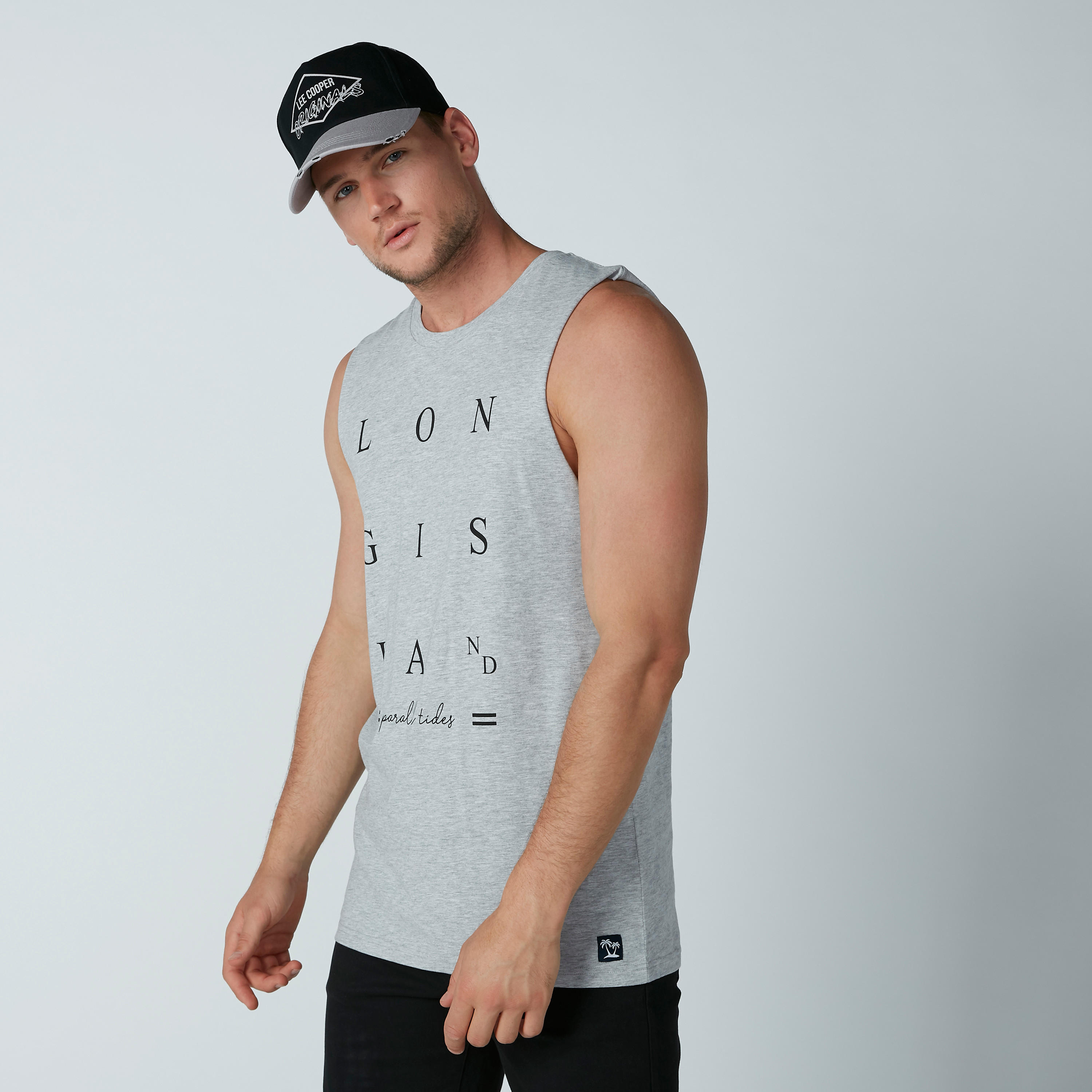 تيشيرت دون أكمام بياقة مستديرة وطبعات-men-clothing-tshirtsandpolos-tshirts-image-4