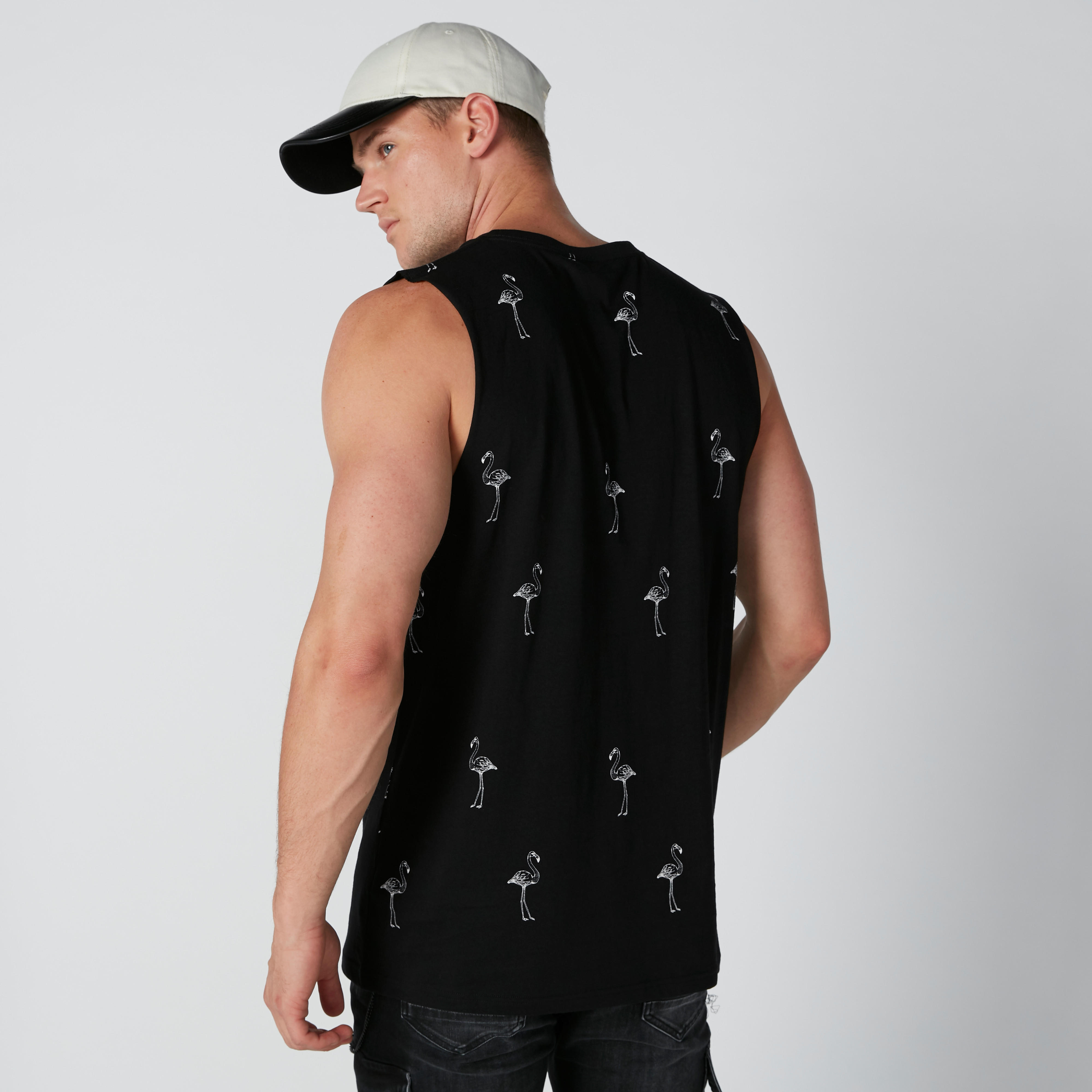 تيشيرت دون أكمام بياقة مستديرة وطبعات-men-clothing-tshirtsandpolos-tshirts-image-3