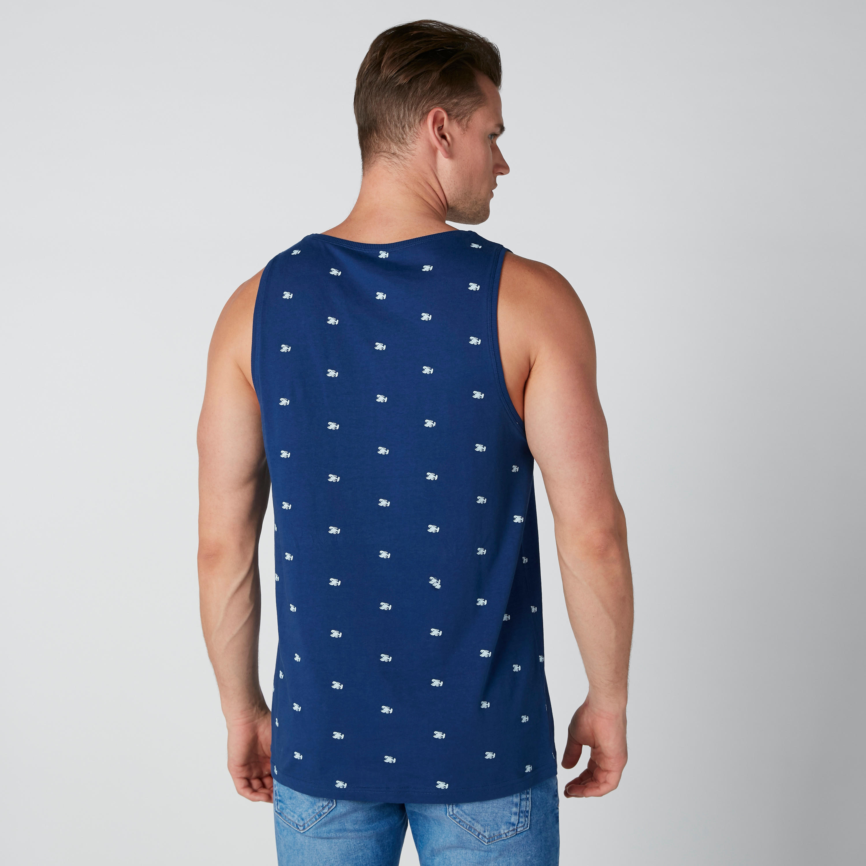تيشيرت دون أكمام بقصّة سليم وطبعات-men-clothing-tshirtsandpolos-tshirts-image-3