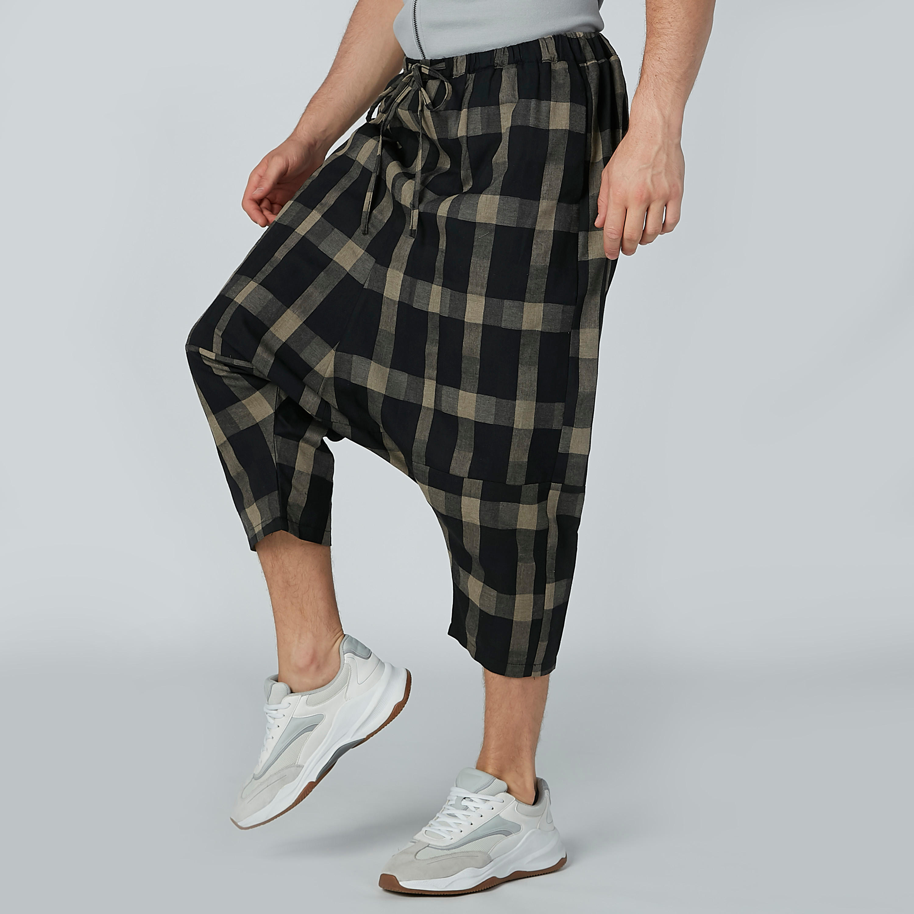 شورت كاروهات برباط إغلاق-men-clothing-bottoms-shorts-image-4