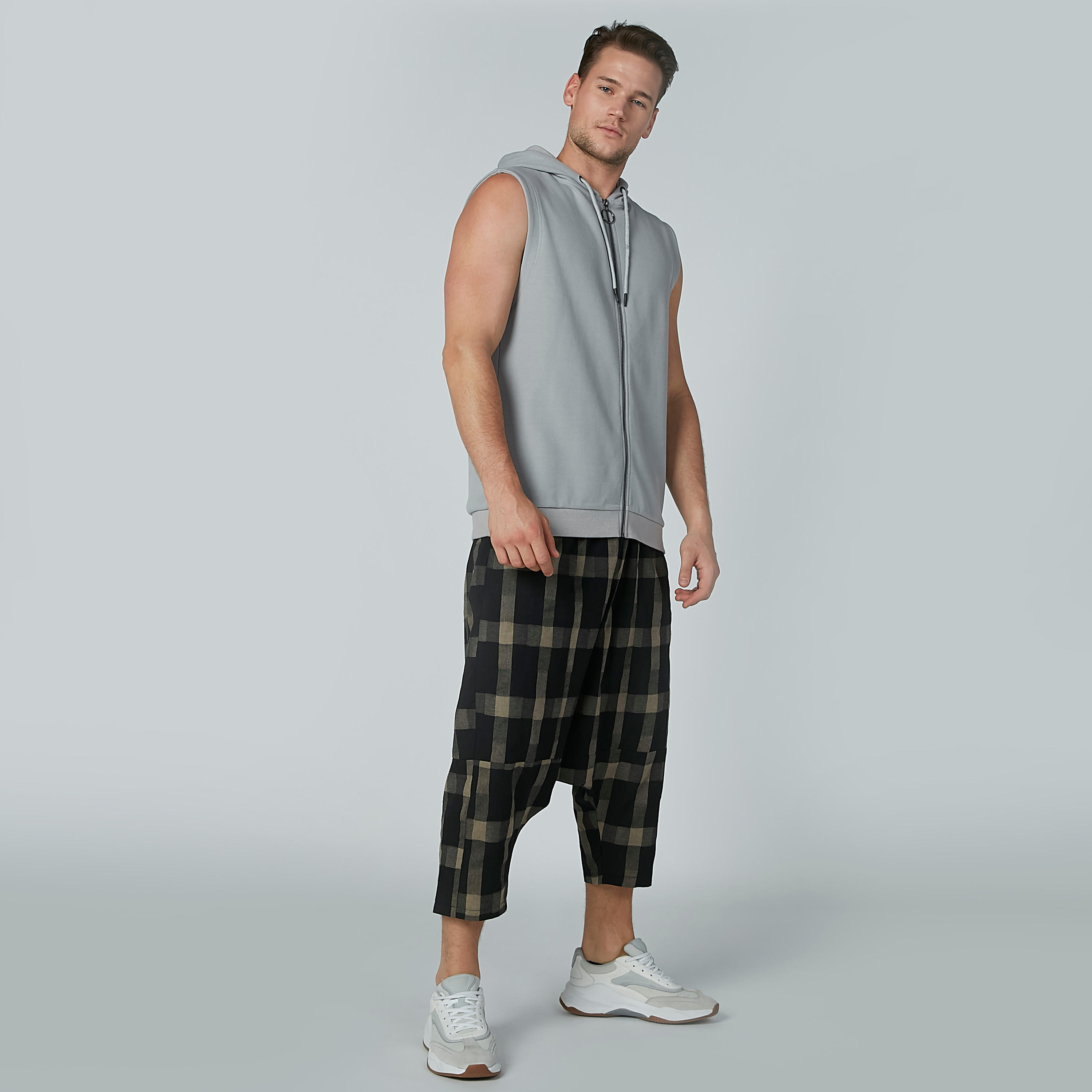 شورت كاروهات برباط إغلاق-men-clothing-bottoms-shorts-image-3