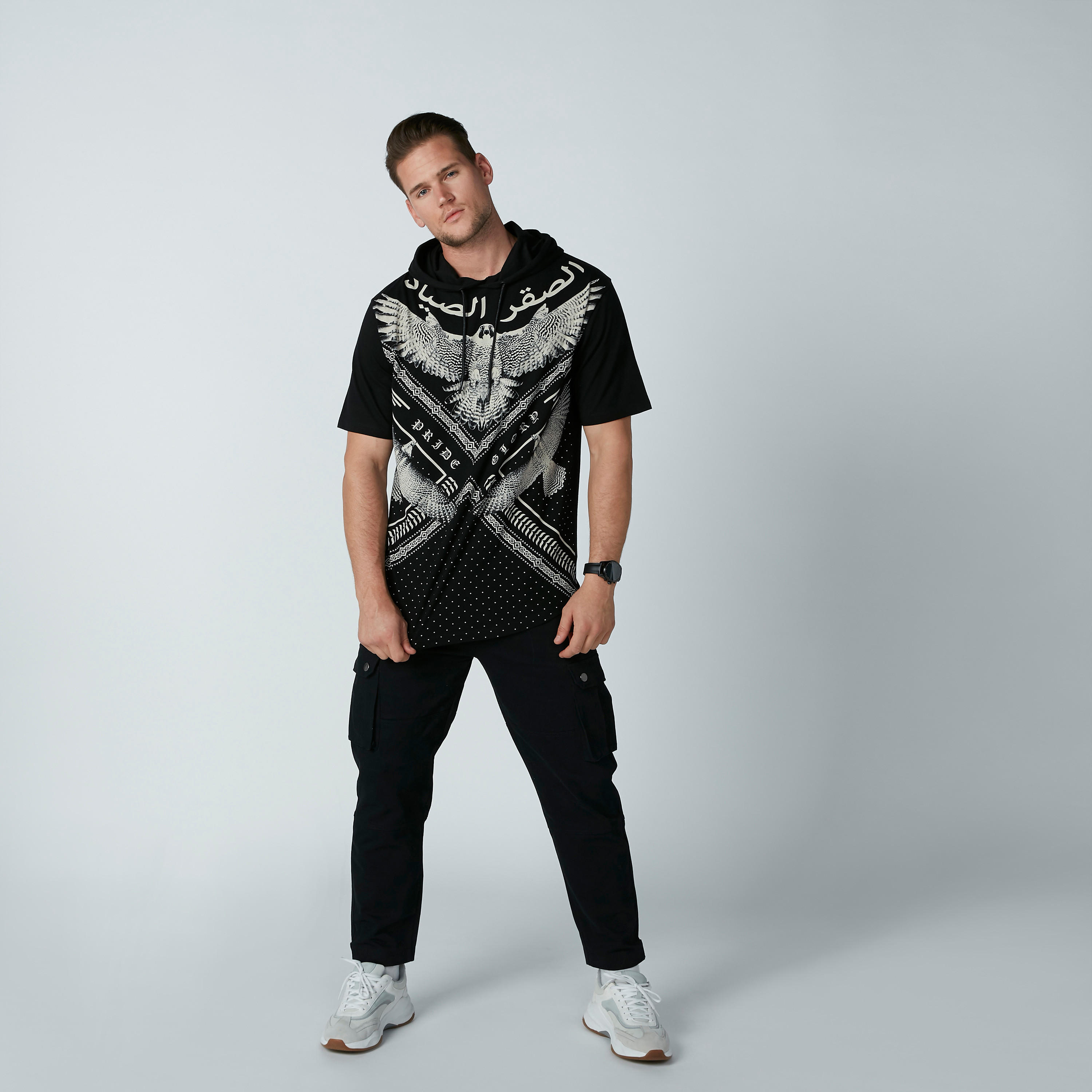 هودي مستدام بأكمام قصيرة وطبعات-men-clothing-tshirtsandpolos-tshirts-image-5
