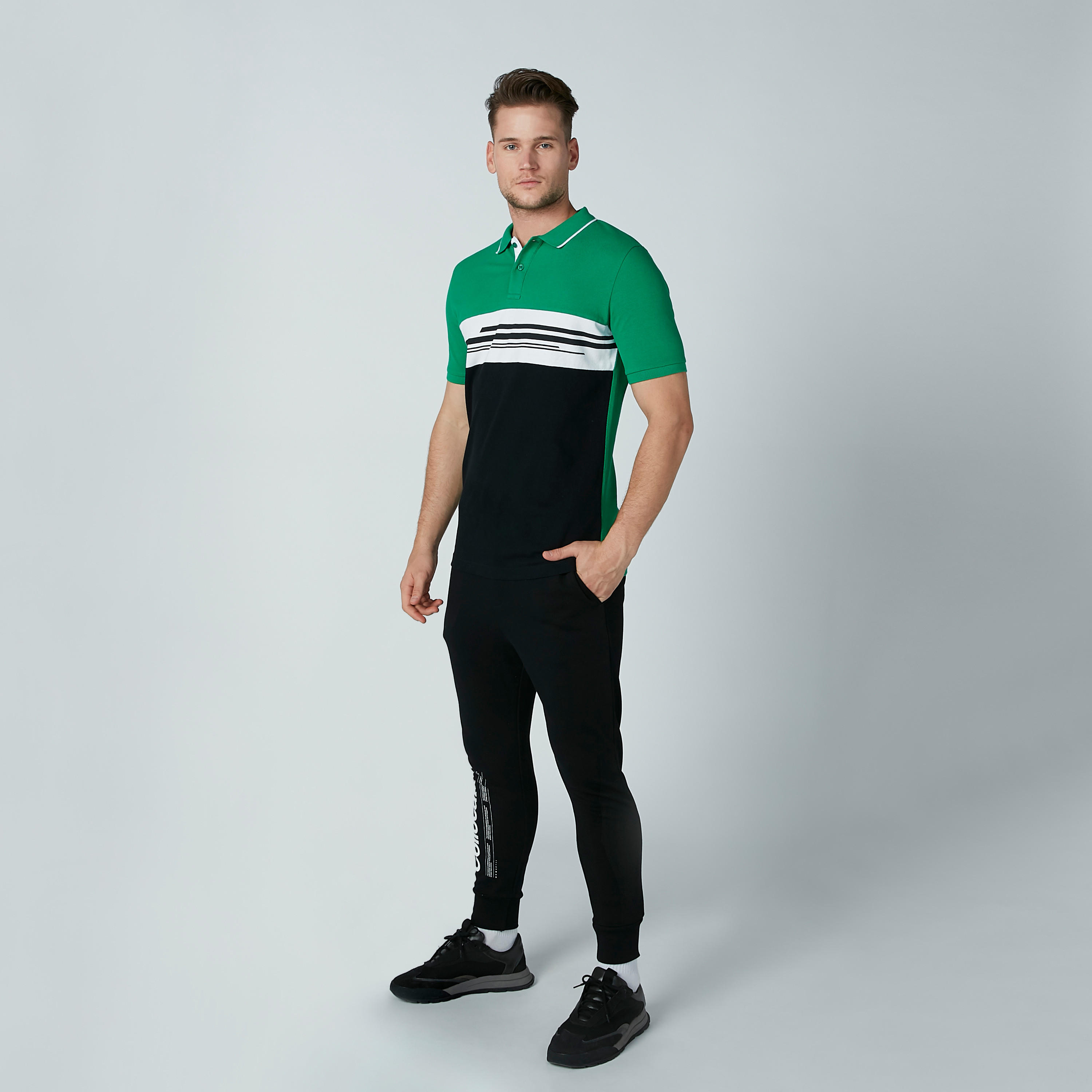 بنطال رياضي طويل بجيوب وطبعات-men-clothing-bottoms-joggers-image-1