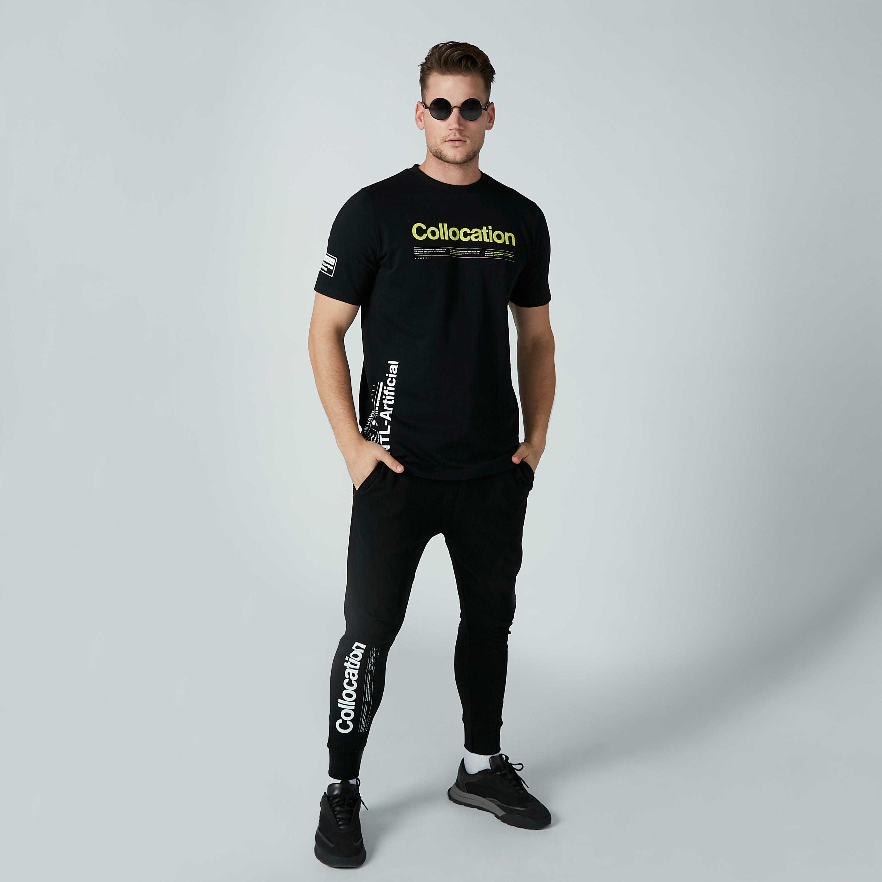 تيشيرت بياقة مستديرة وأكمام قصيرة وطبعات-men-clothing-tshirtsandpolos-tshirts-image-2