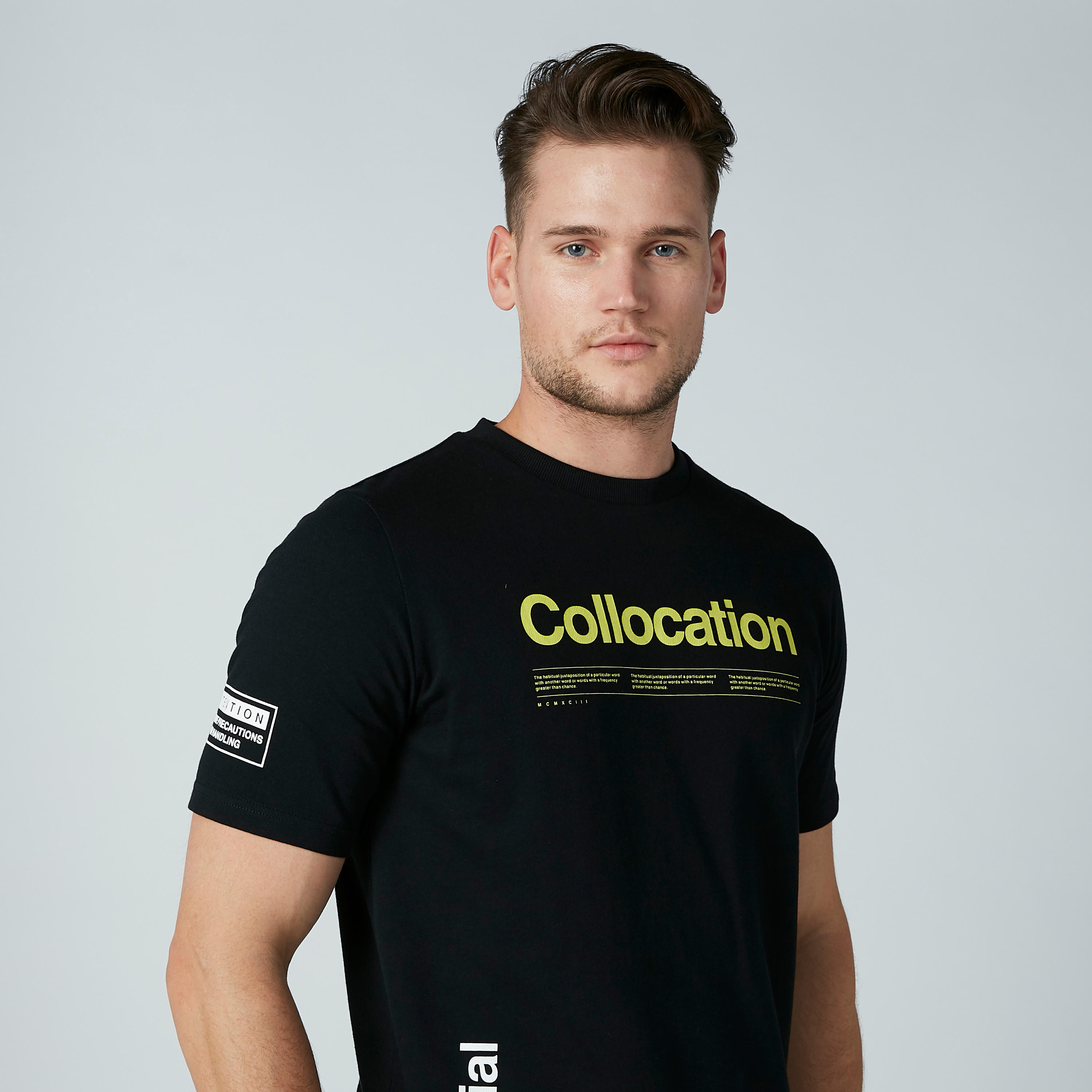تيشيرت بياقة مستديرة وأكمام قصيرة وطبعات-men-clothing-tshirtsandpolos-tshirts-image-5