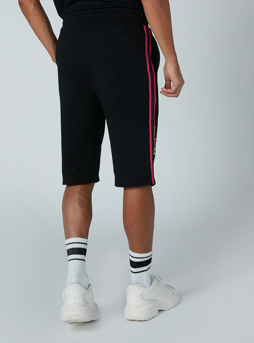 شورت بجيوب وشريطة وطبعات-men-clothing-bottoms-shorts-image-3
